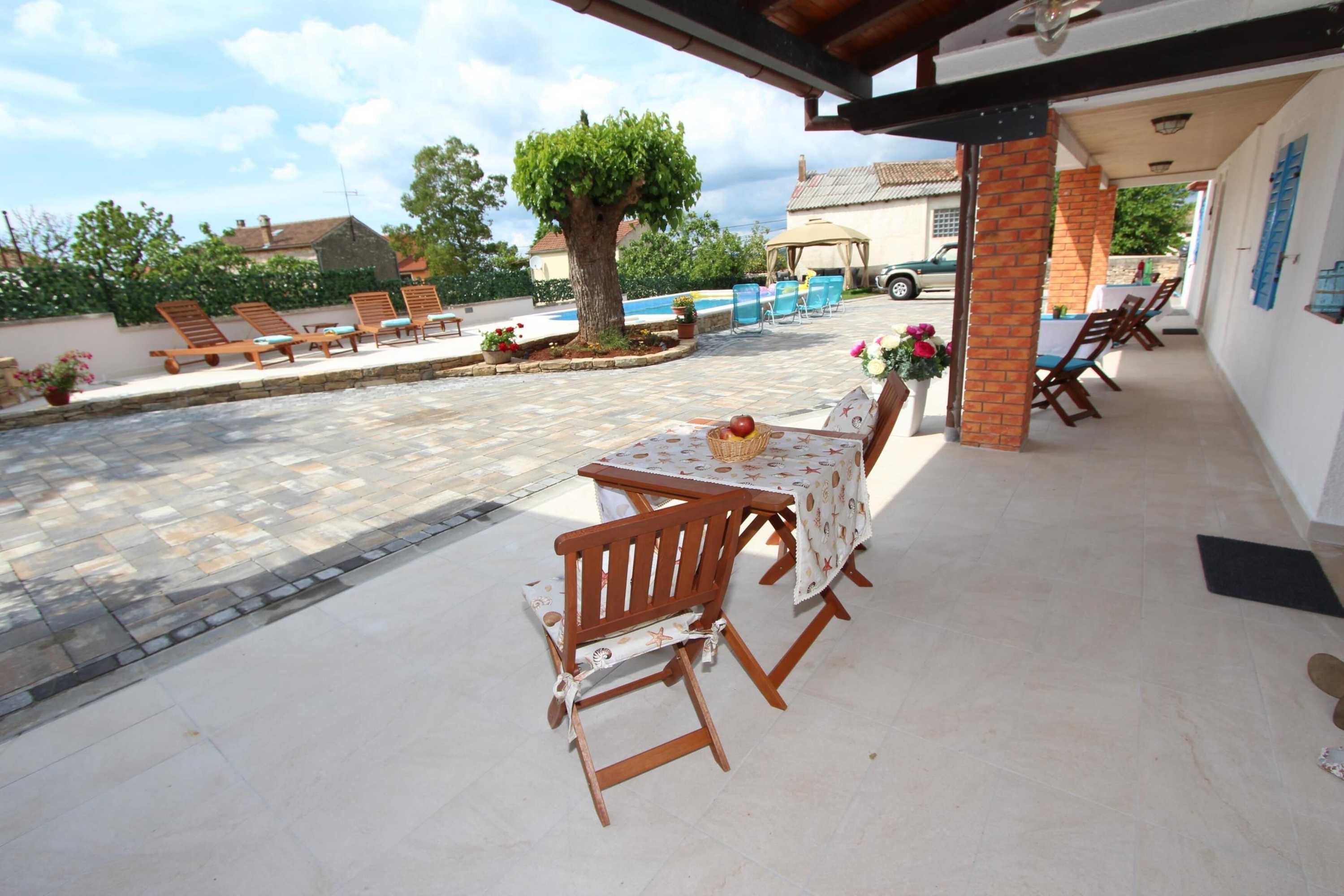 Gift card for Apartments Midea 2