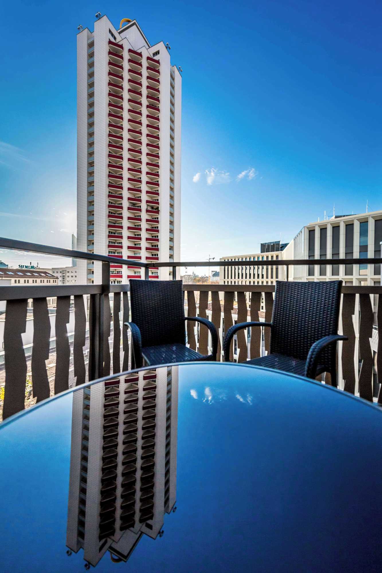 Gift card for Best Western Plus Royal Suites Gift card for Best Western Plus Royal Suites