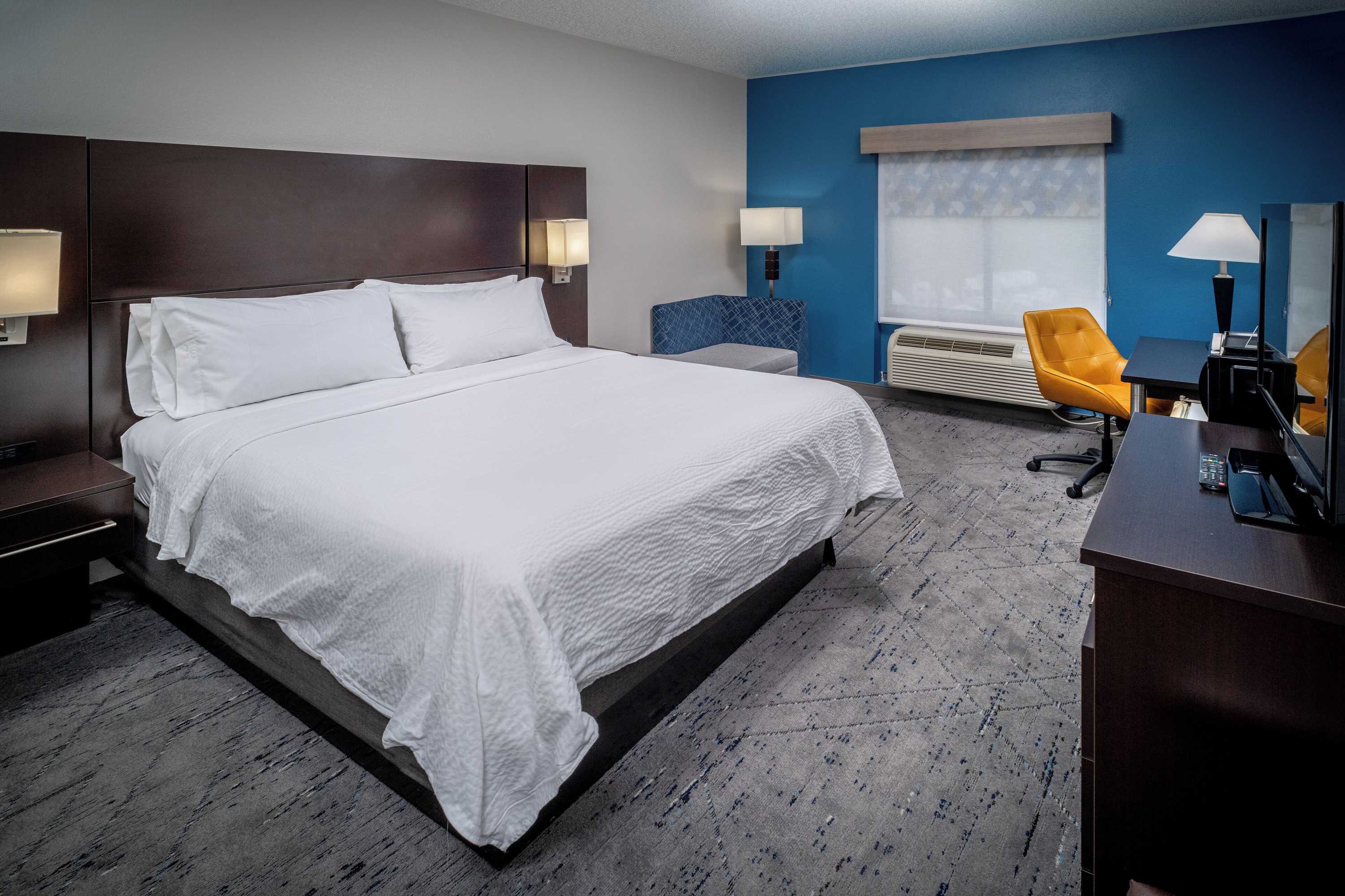 Gift card for Holiday Inn Express Hotel & Suites Cross Lanes by Ihg Gift card for Holiday Inn Express Hotel & Suites Cross Lanes by Ihg