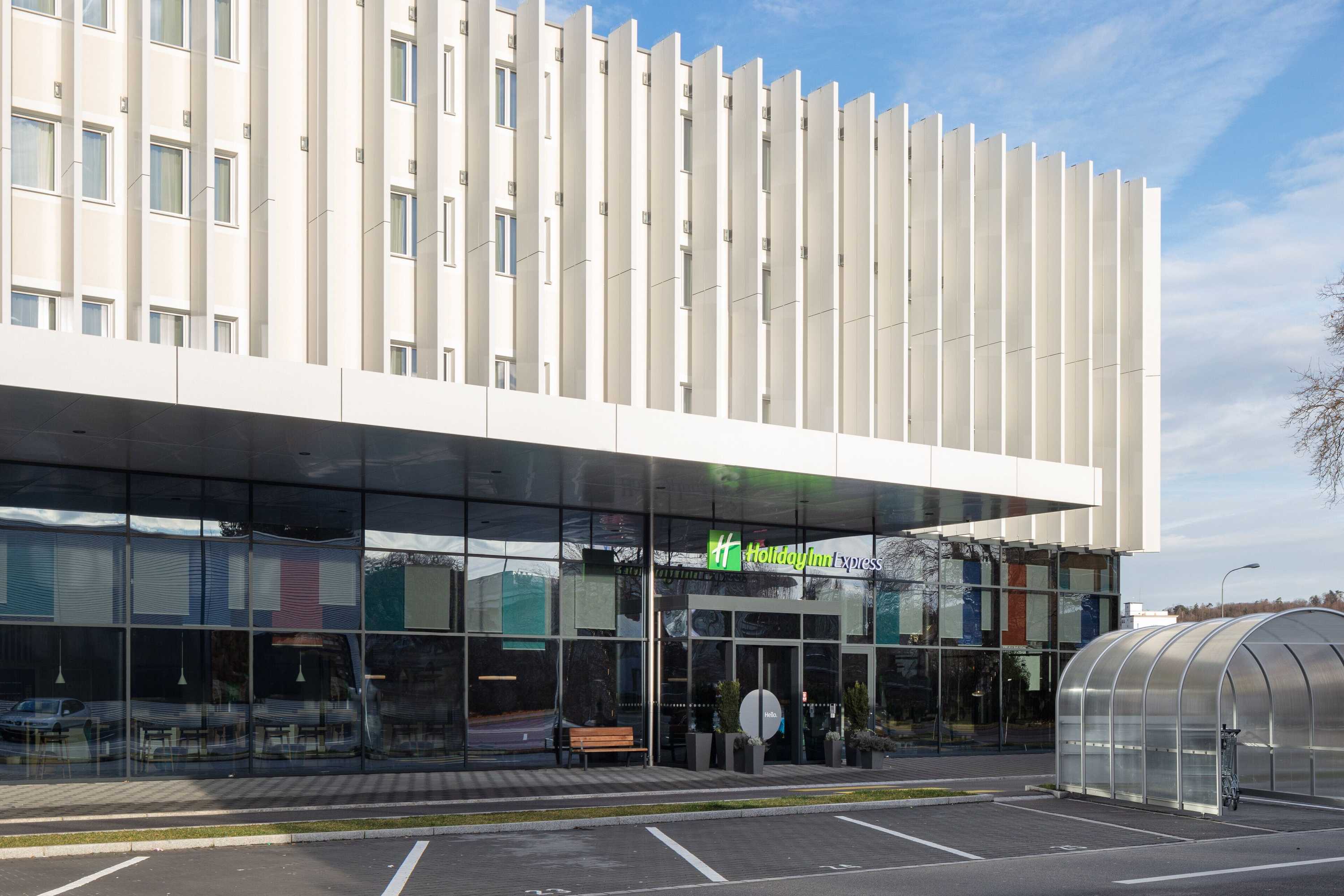 Gift card for Holiday Inn Express Aarburg - Oftringen by Ihg Gift card for Holiday Inn Express Aarburg - Oftringen by Ihg