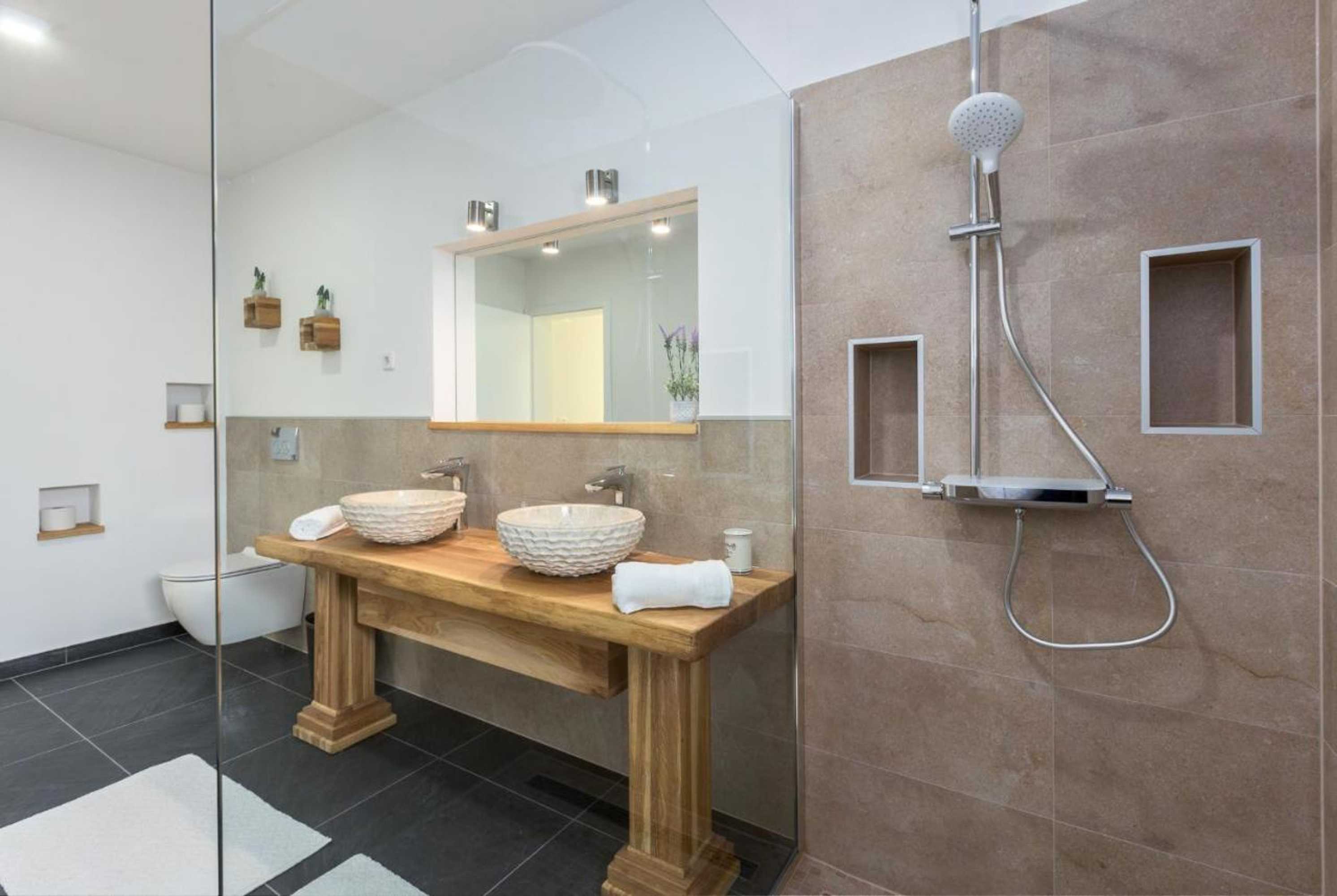 Gift card for Geräumige Villa Deni Mit Pool