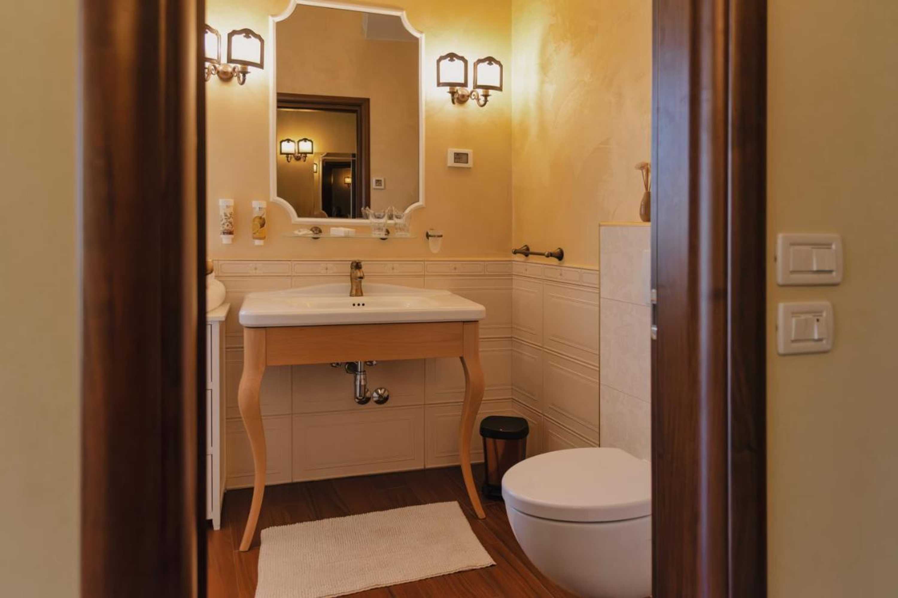 Gift card for Bella & Stella Rooms