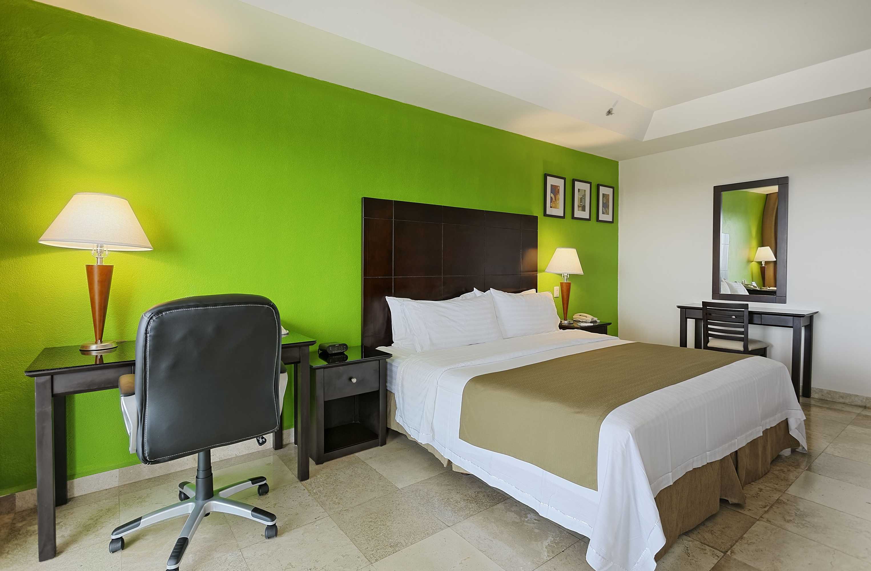 Gift card for Holiday Inn Campeche by Ihg Gift card for Holiday Inn Campeche by Ihg