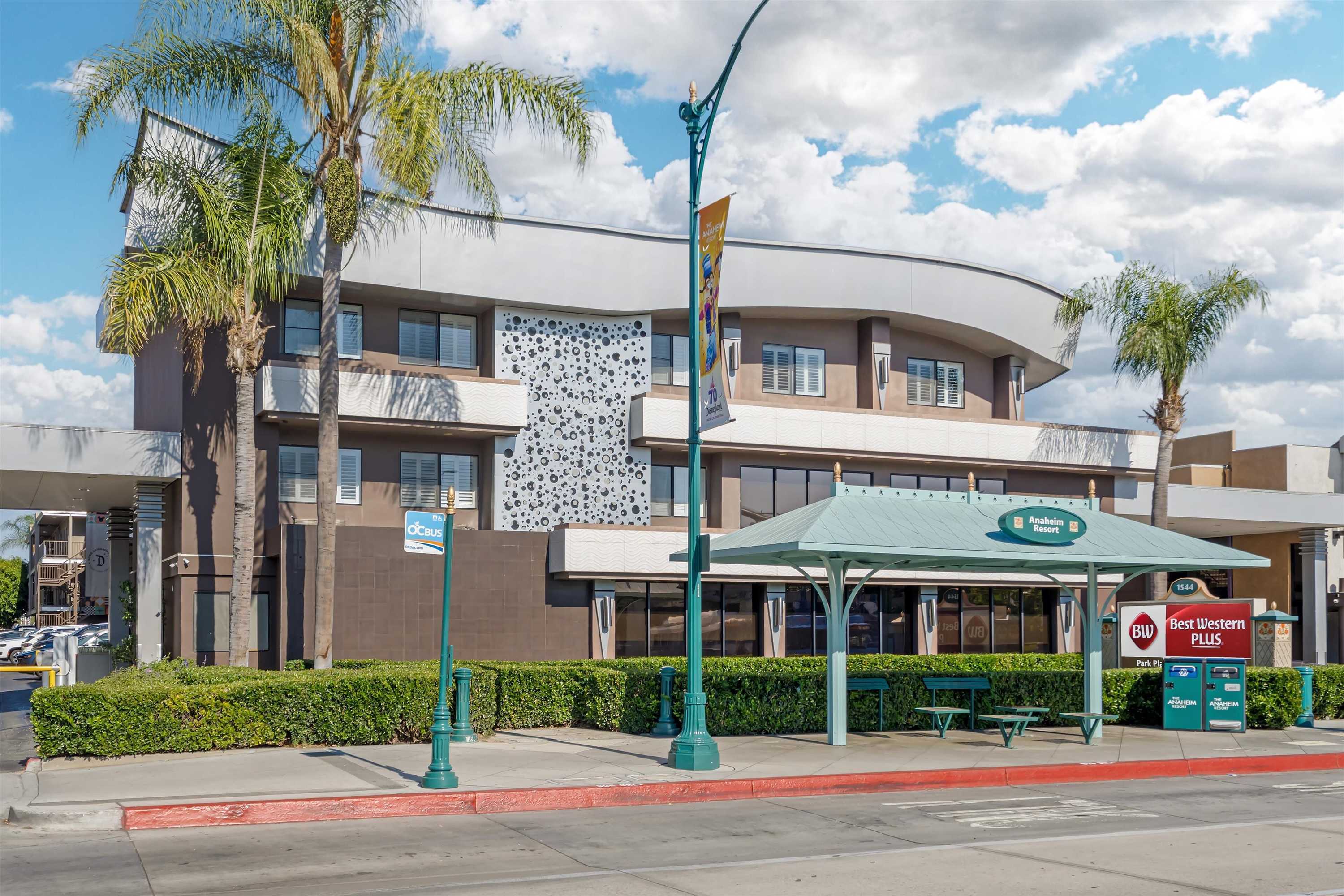 Gift card for Best Western Plus Park Place Inn - Mini Suites