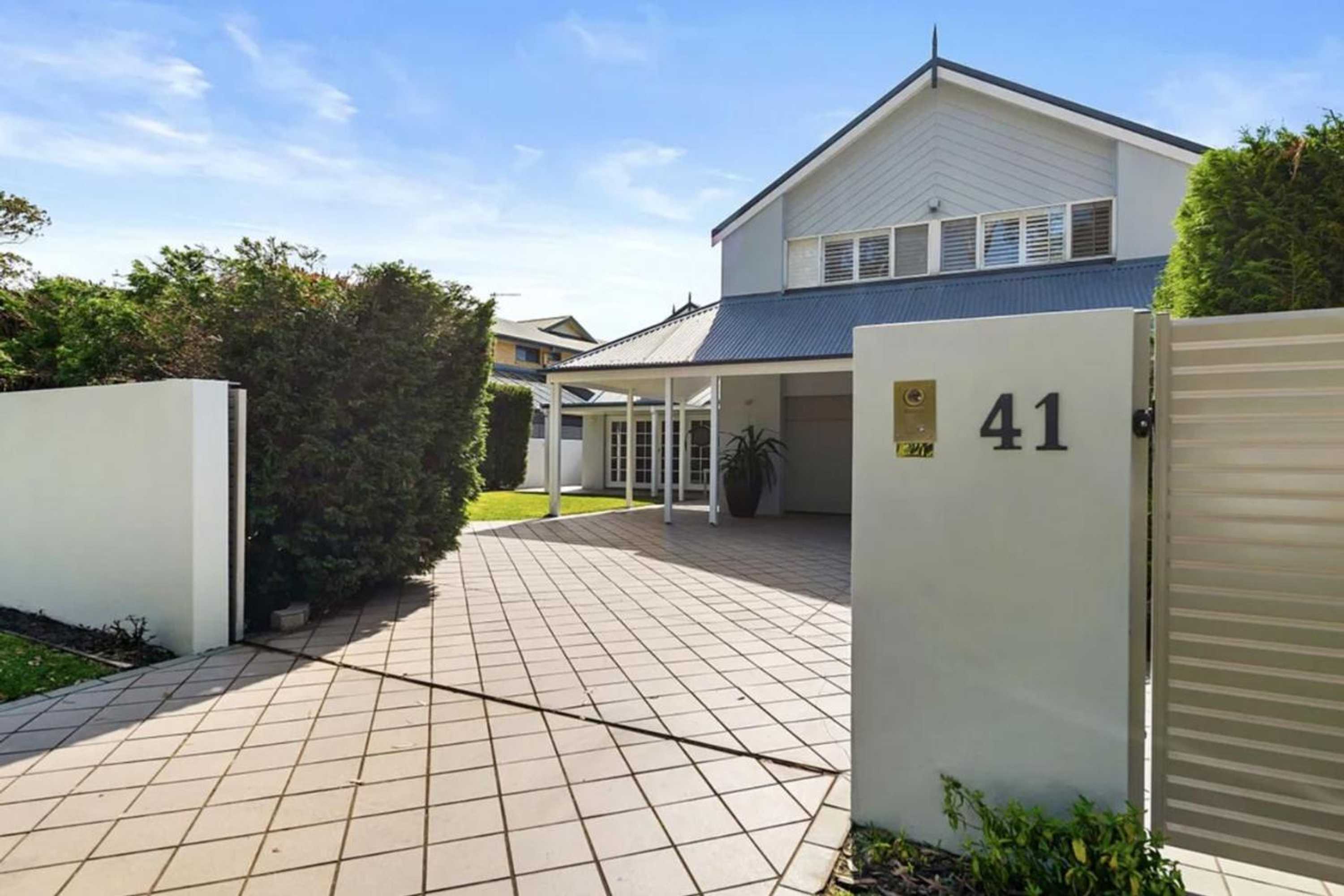 Gift card for Waterfront Wonderland 41 Foreshore Dr Stunning House With a Lift Linen Wi Fi And Ducted Air Conditioning Gift card for Waterfront Wonderland 41 Foreshore Dr Stunning House With a Lift Linen Wi Fi And Ducted Air Conditioning