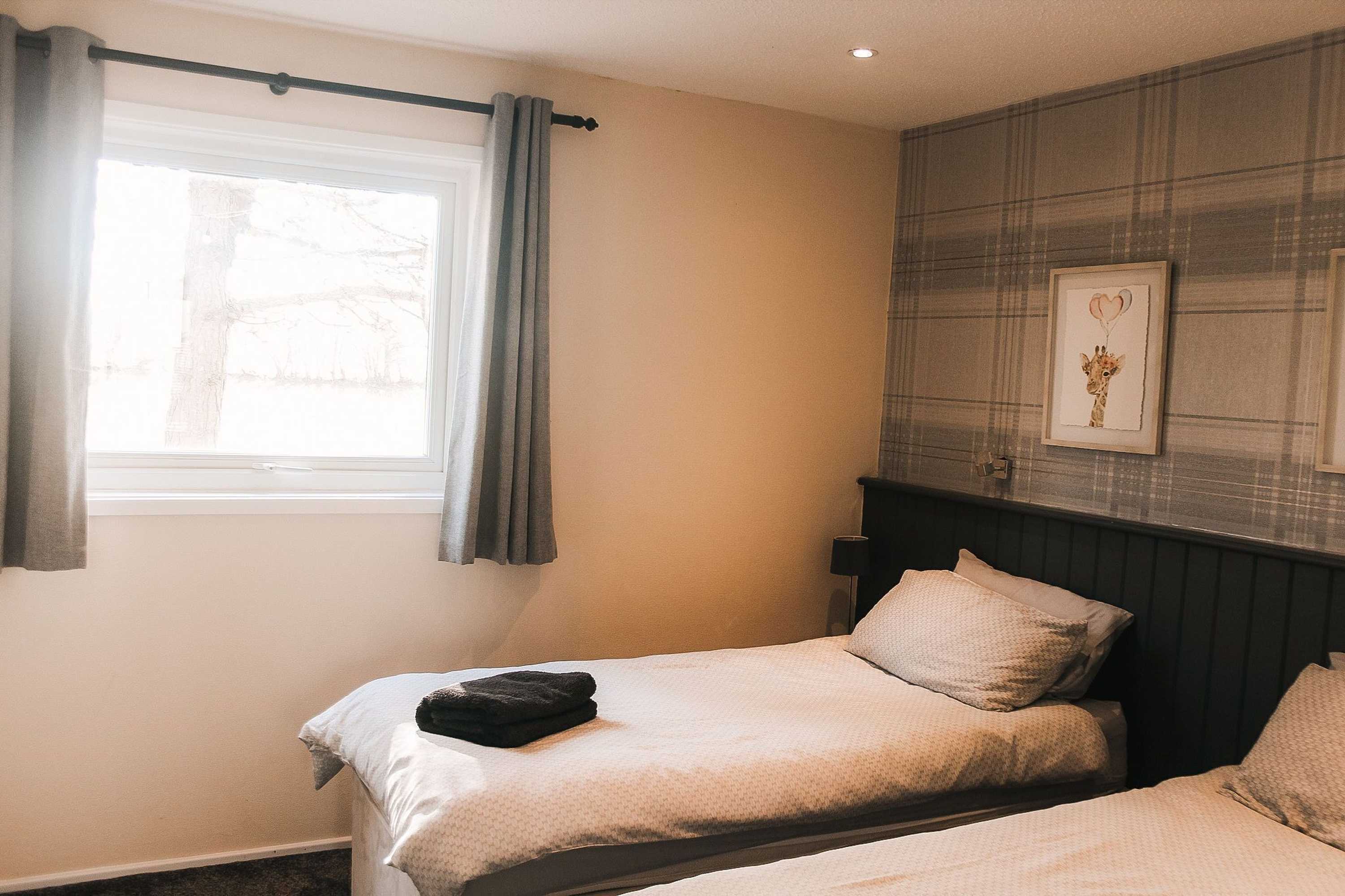 Gift card for Keer Side Lodge, Luxury Lodge With Private Hot Tub at Pine Lake Resort Gift card for Keer Side Lodge, Luxury Lodge With Private Hot Tub at Pine Lake Resort