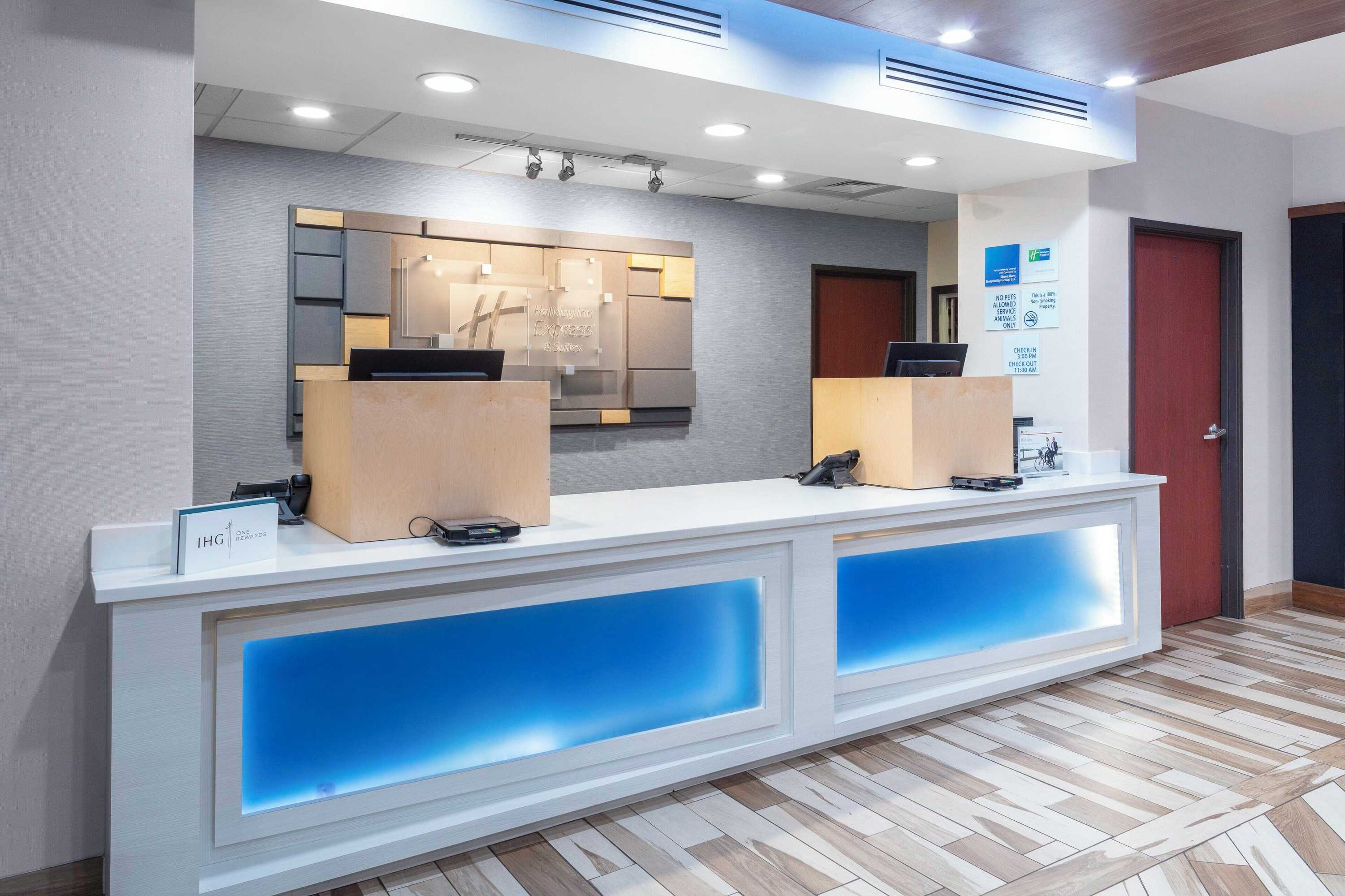 Gift card for Holiday Inn Express & Suites Roanoke Rapids SE by Ihg Gift card for Holiday Inn Express & Suites Roanoke Rapids SE by Ihg