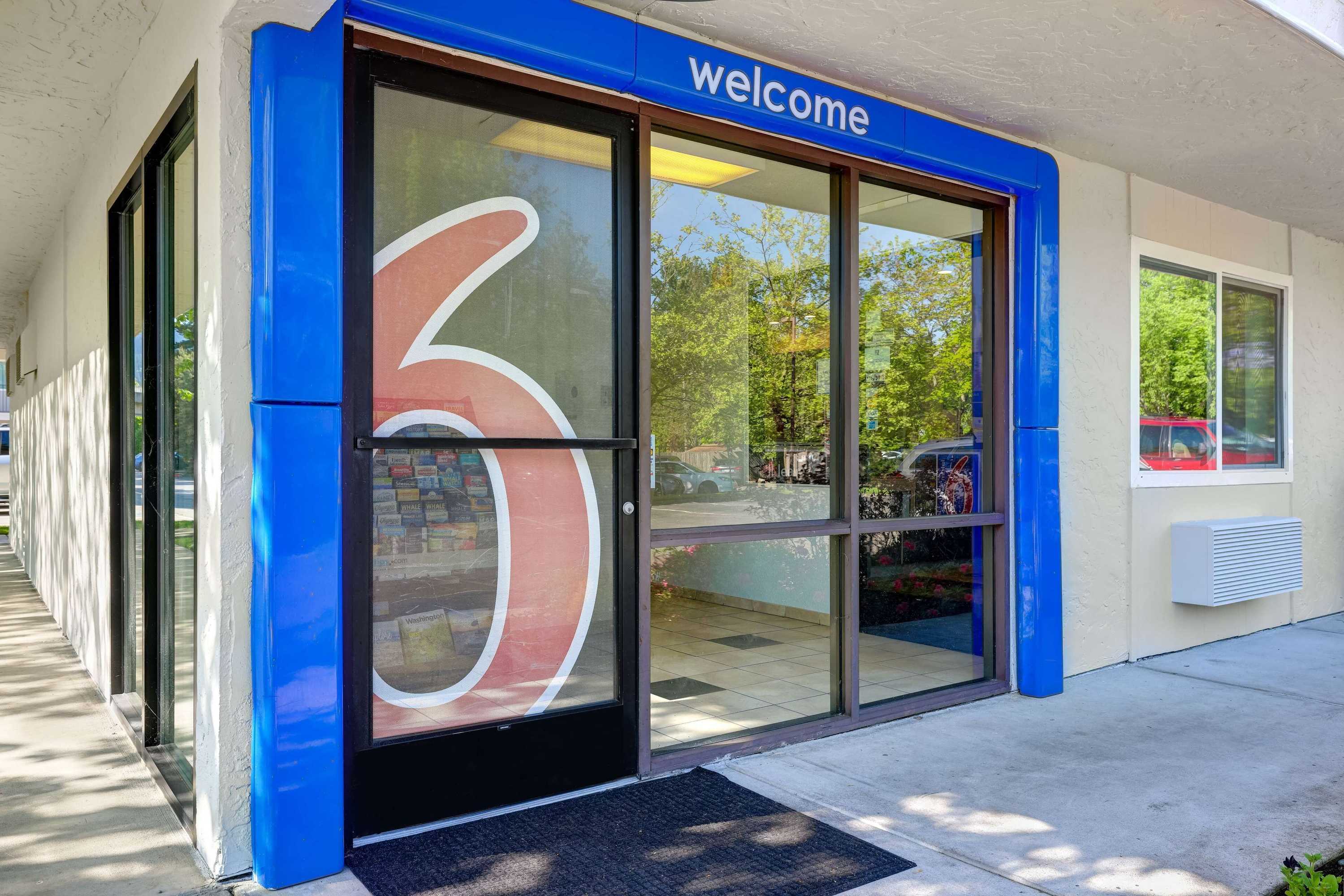 Gift card for Motel 6 Issaquah, WA - Seattle - East Gift card for Motel 6 Issaquah, WA - Seattle - East