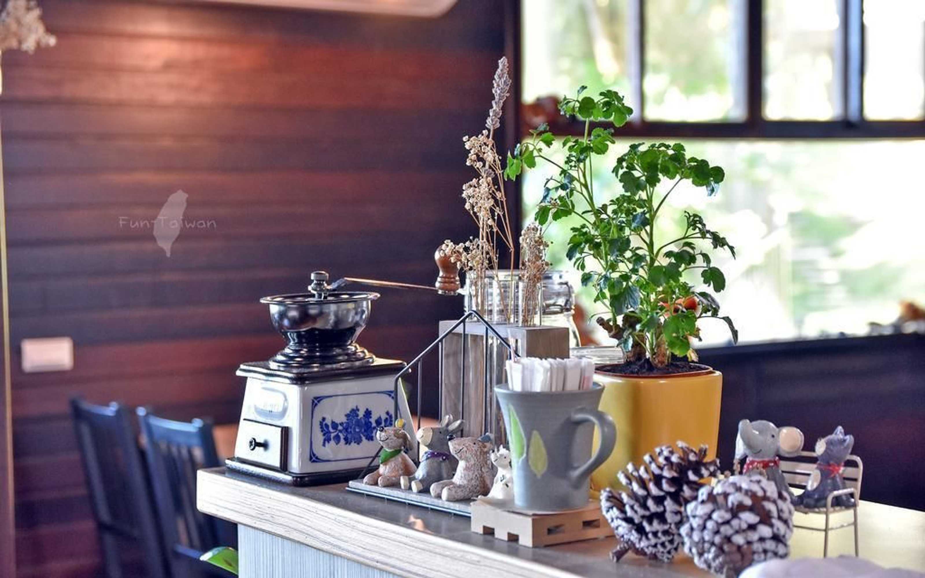 Gift card for Hillside Plot Inn