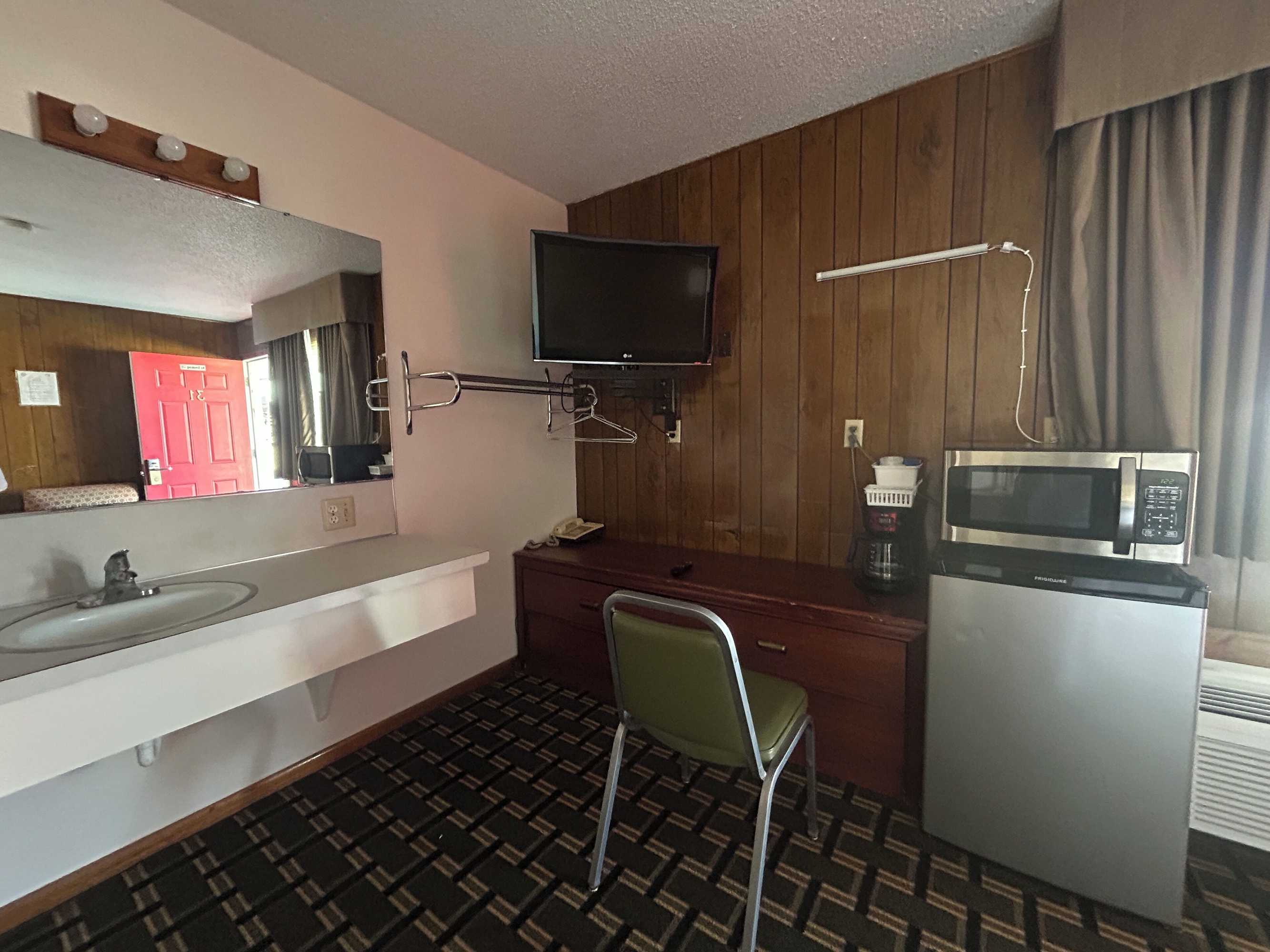 Gift card for Big 12 Motel