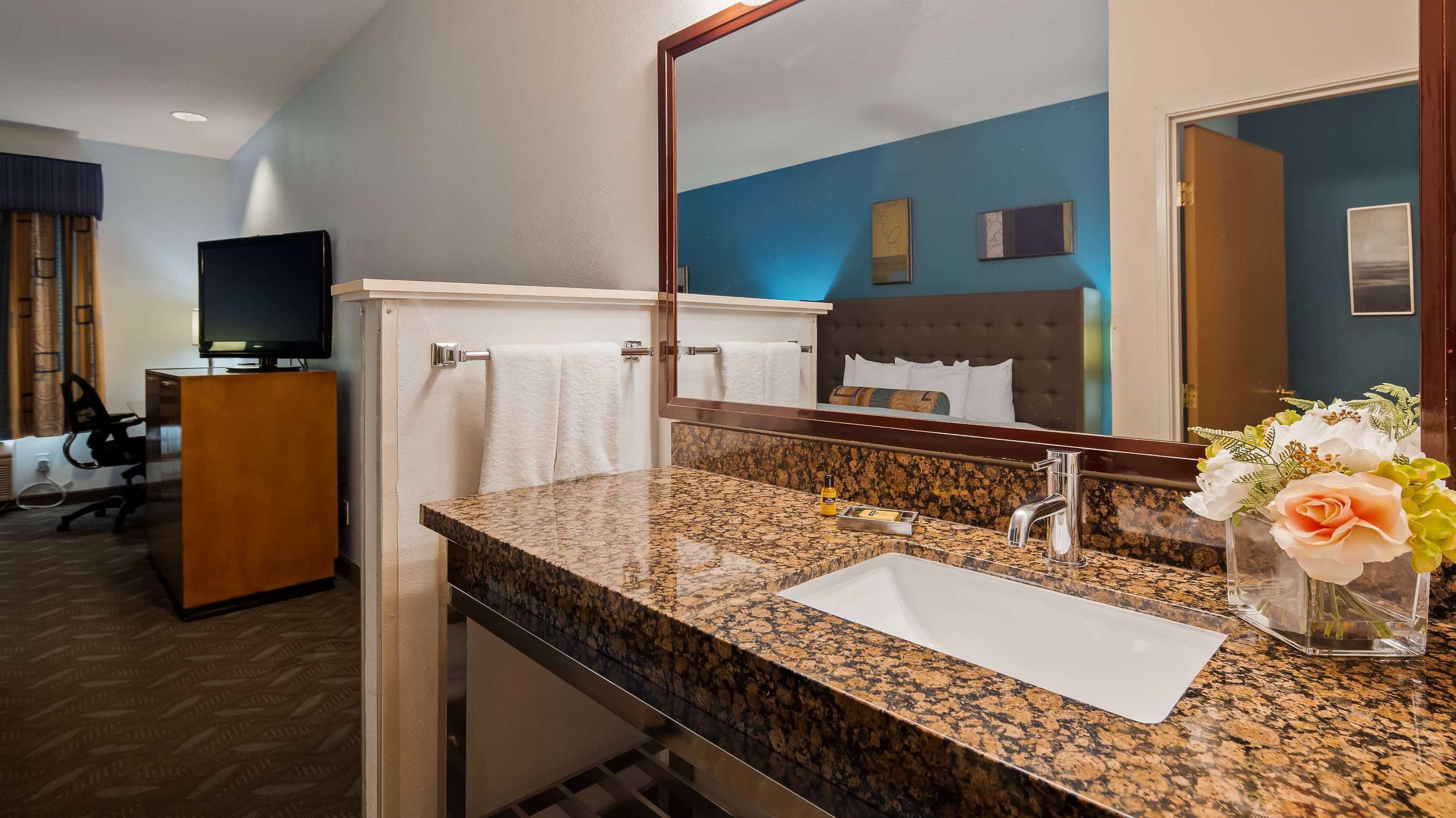 Gift card for Best Western Plus Liberty Lake Inn Gift card for Best Western Plus Liberty Lake Inn