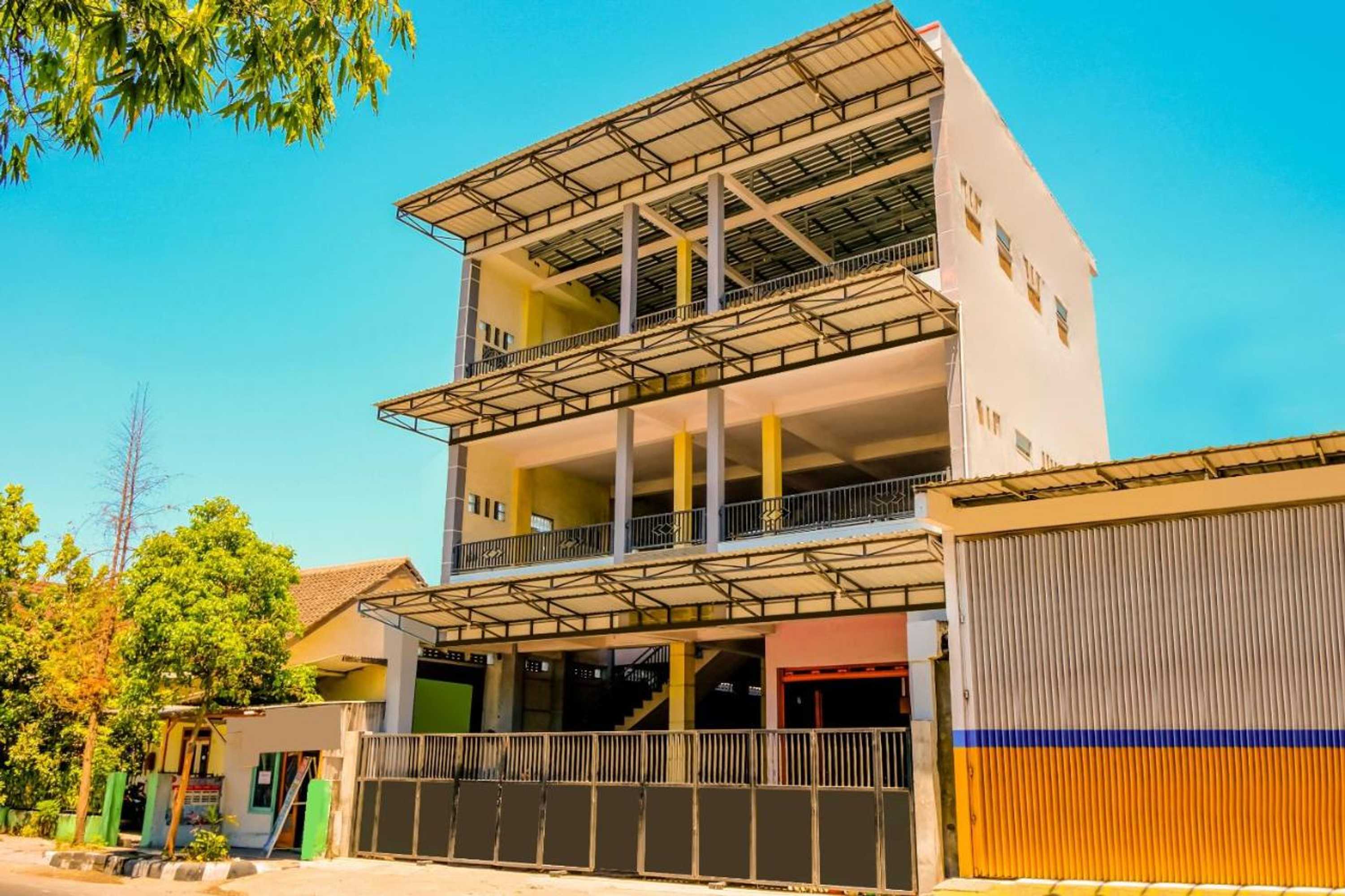 Gift card for Super Oyo 1759 Family Residence