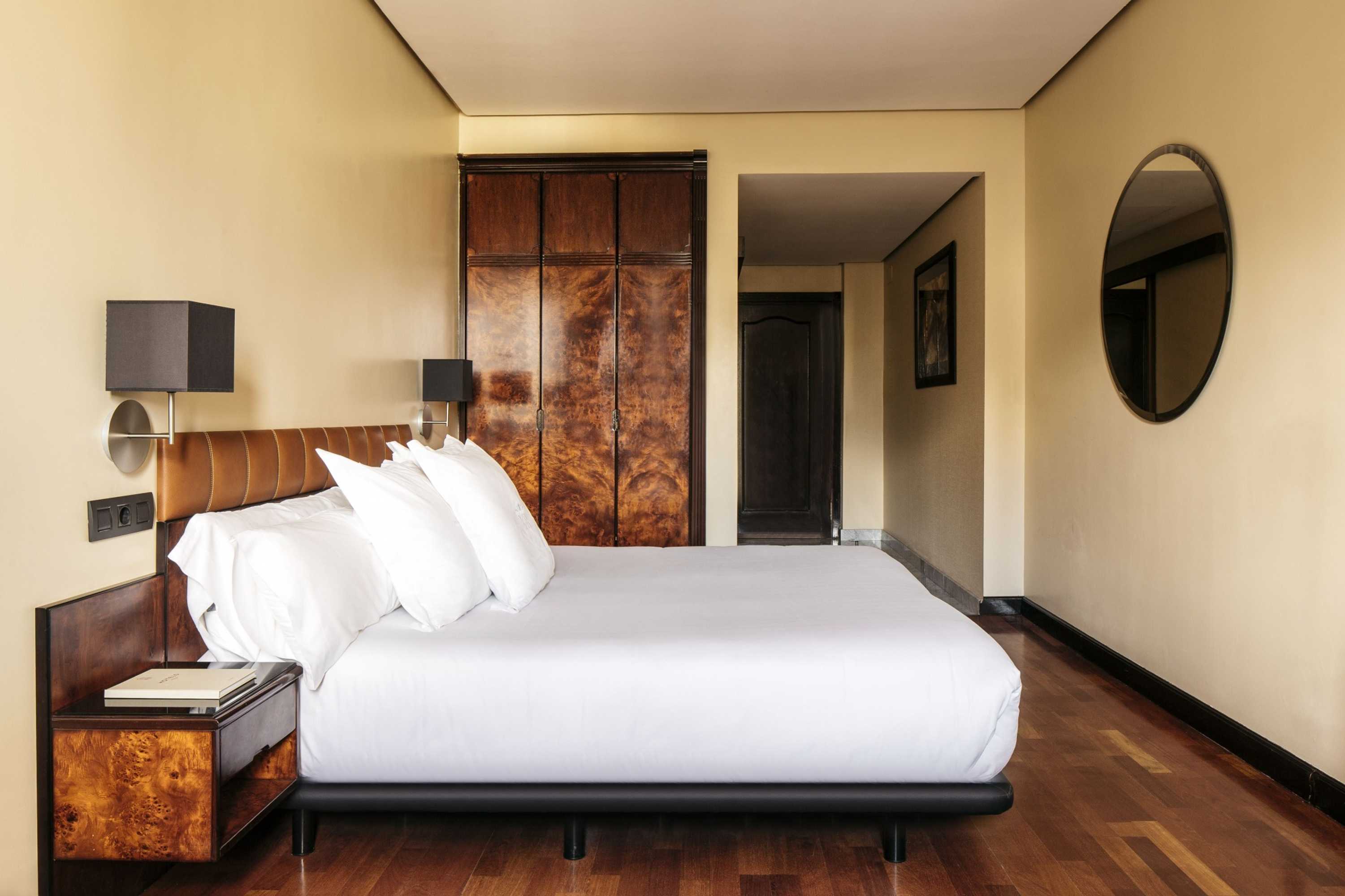 Gift card for Hotel Villa Real, a Member of Preferred Hotels & Resorts Gift card for Hotel Villa Real, a Member of Preferred Hotels & Resorts