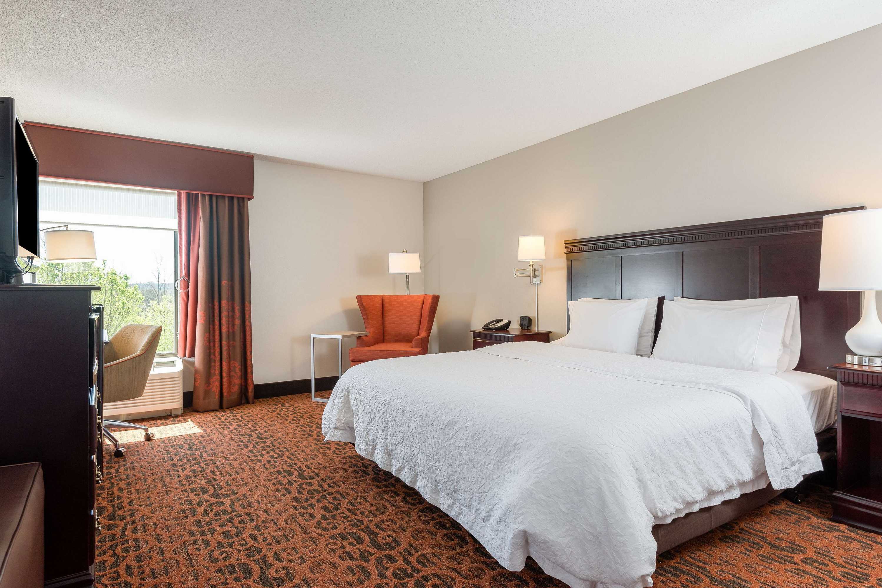 Gift card for Hampton Inn Parkersburg-Mineral Wells Gift card for Hampton Inn Parkersburg-Mineral Wells