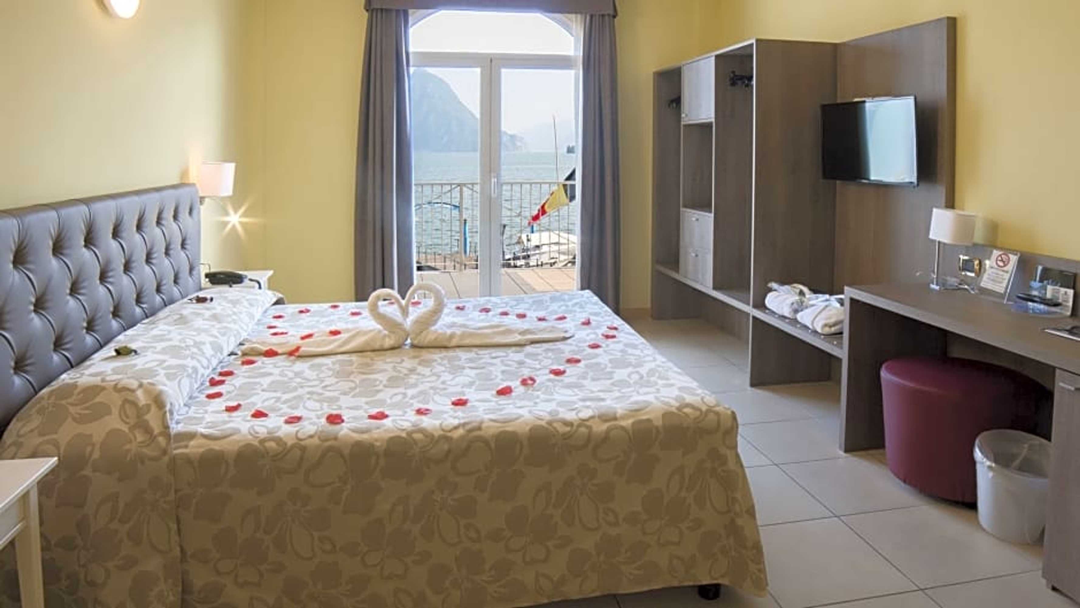 Gift card for Hotel Lovere Resort & Spa Gift card for Hotel Lovere Resort & Spa