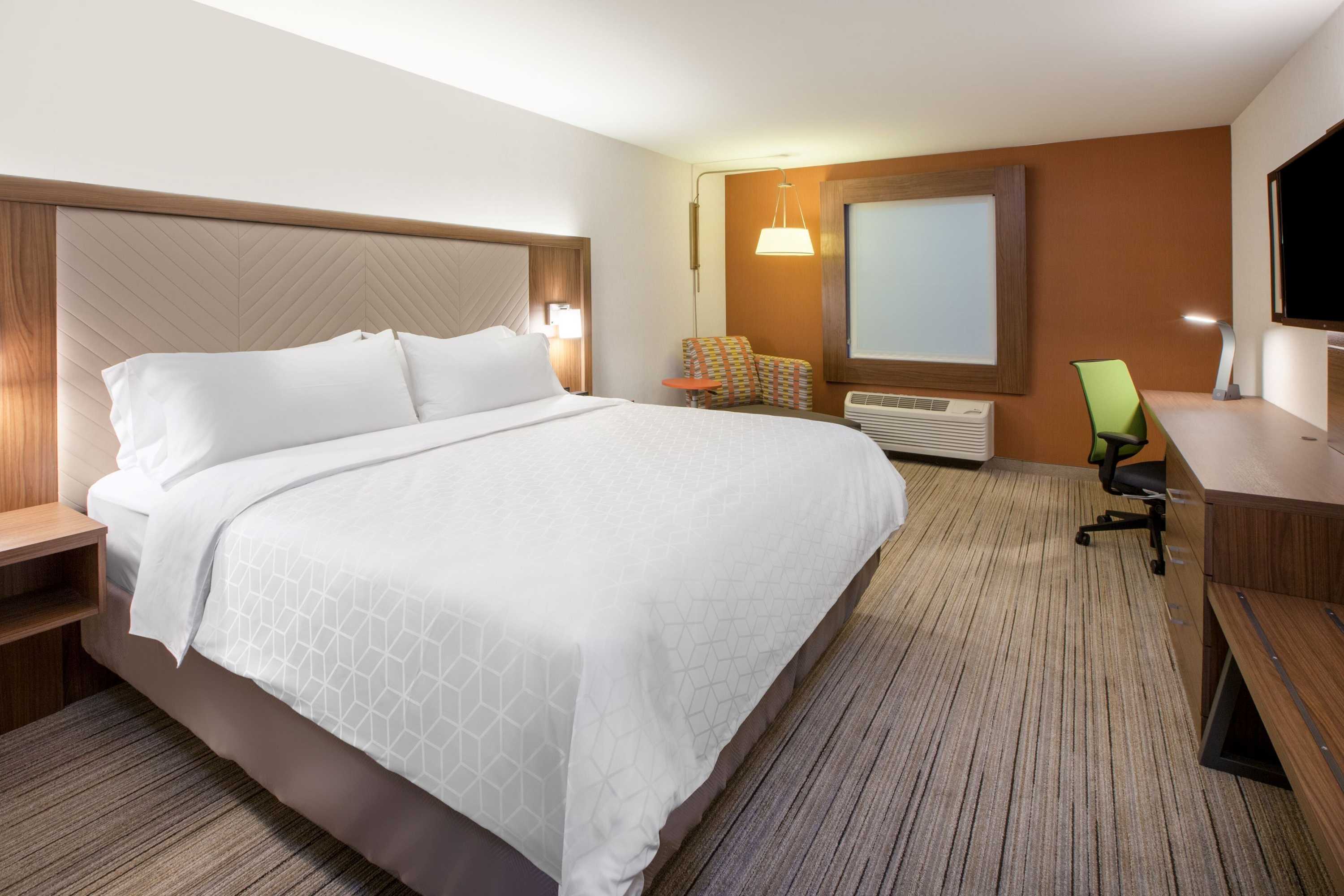 Gift card for Holiday Inn Express Hotel & Suites Las Vegas by Ihg Gift card for Holiday Inn Express Hotel & Suites Las Vegas by Ihg