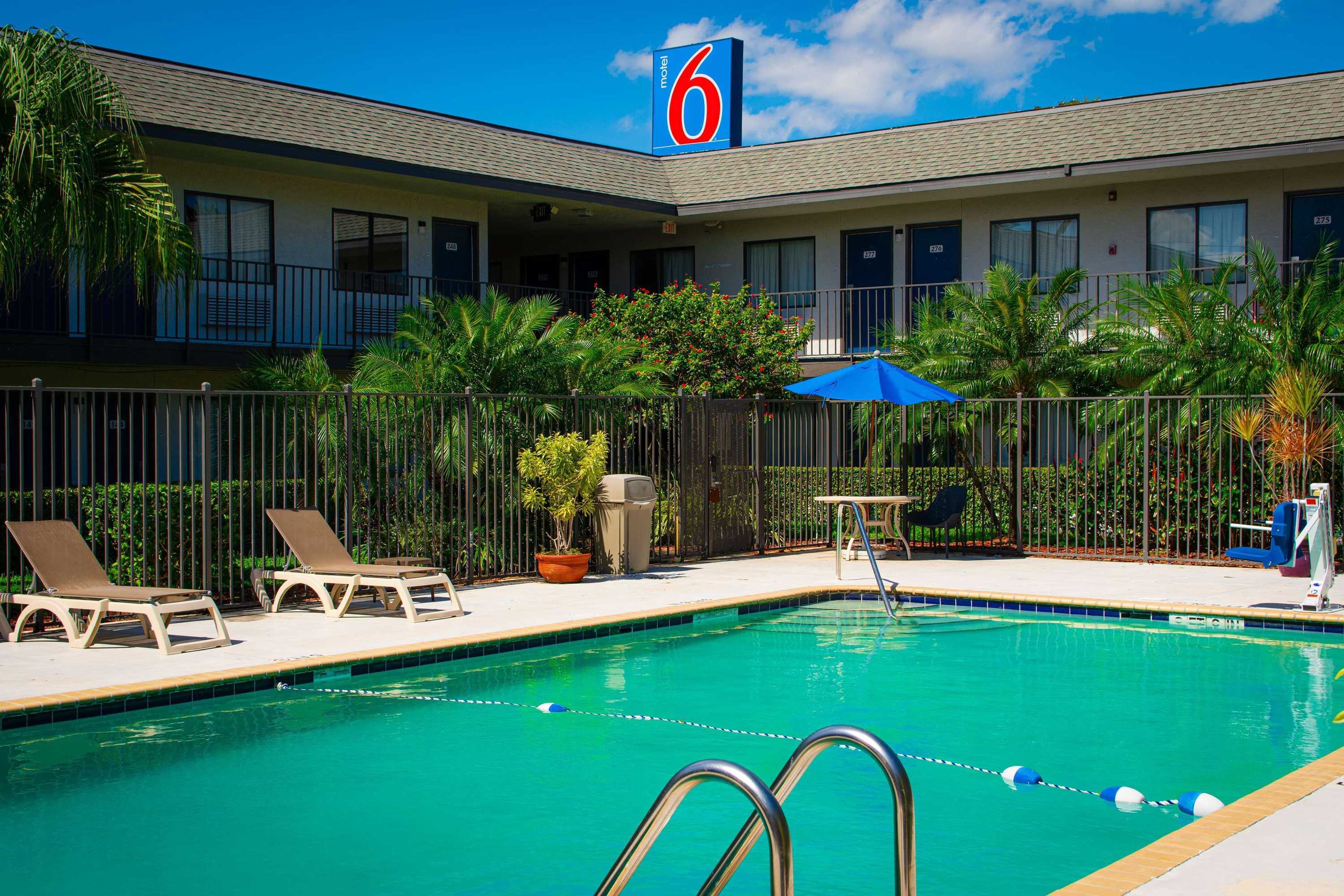 Gift card for Motel 6-Lantana West Palm Beach, FL Gift card for Motel 6-Lantana West Palm Beach, FL
