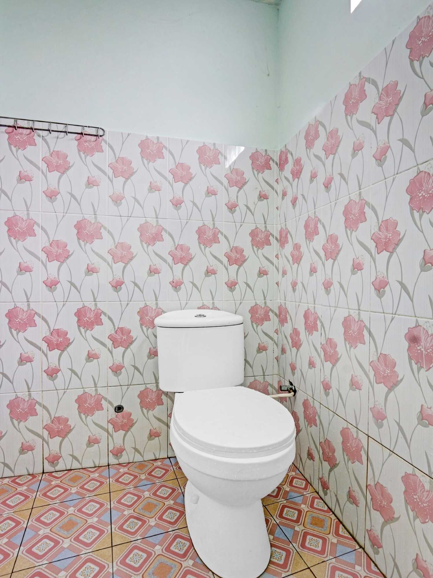 Gift card for Spot ON 90760 Homestay Al Madina Syariah