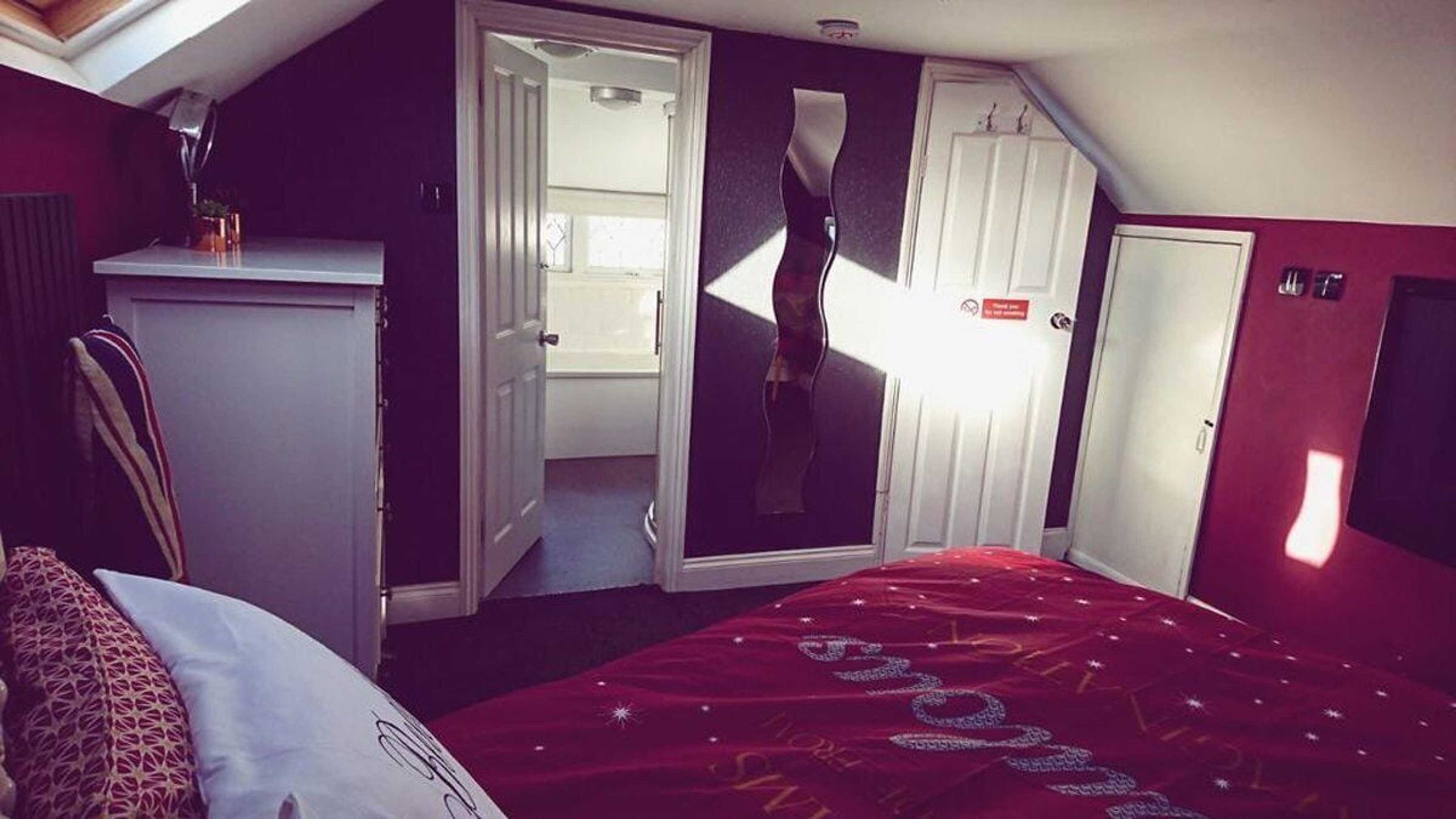 Gift card for John Wayne's Lodge by Sea