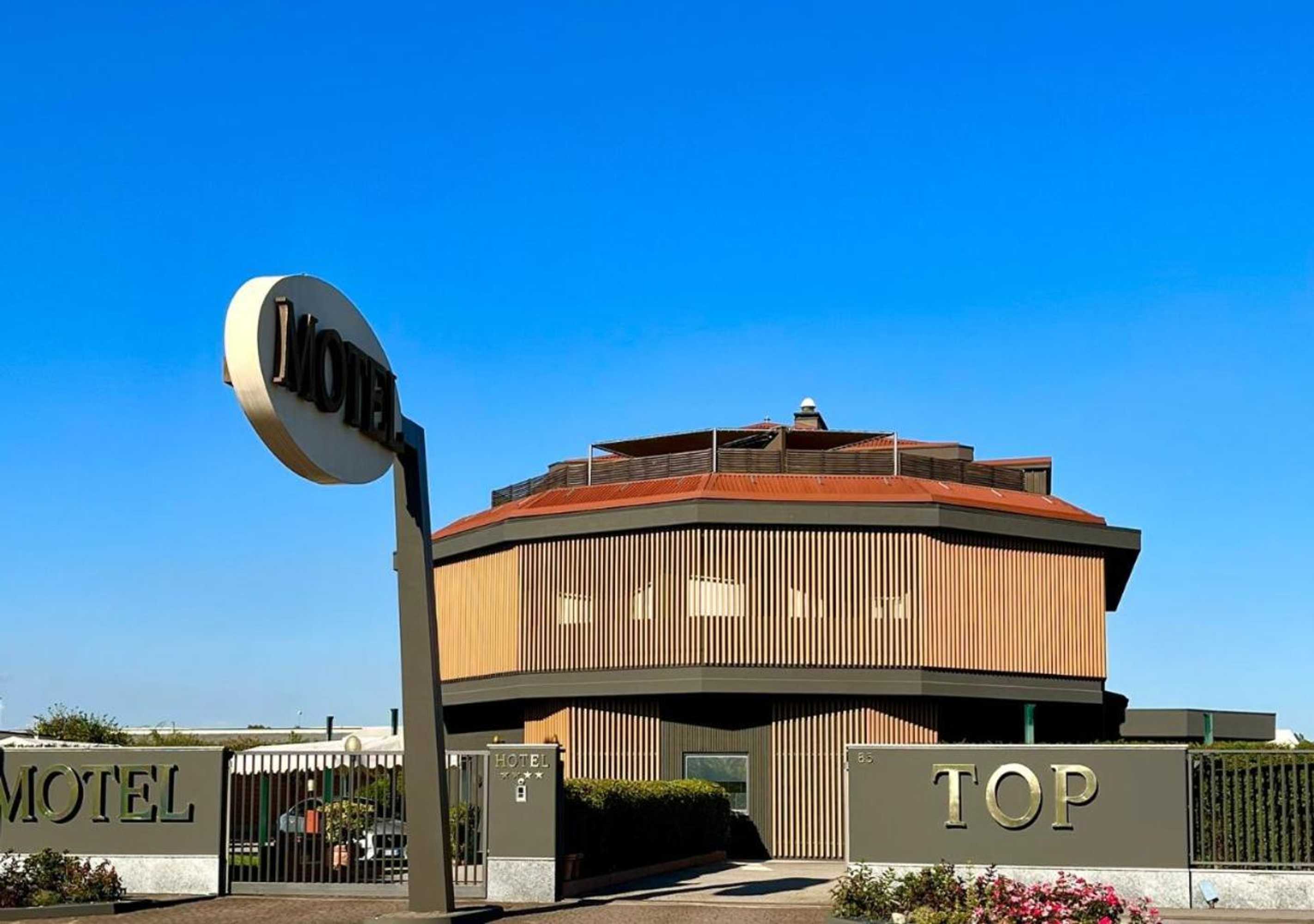 Gift card for Hotel Motel Top