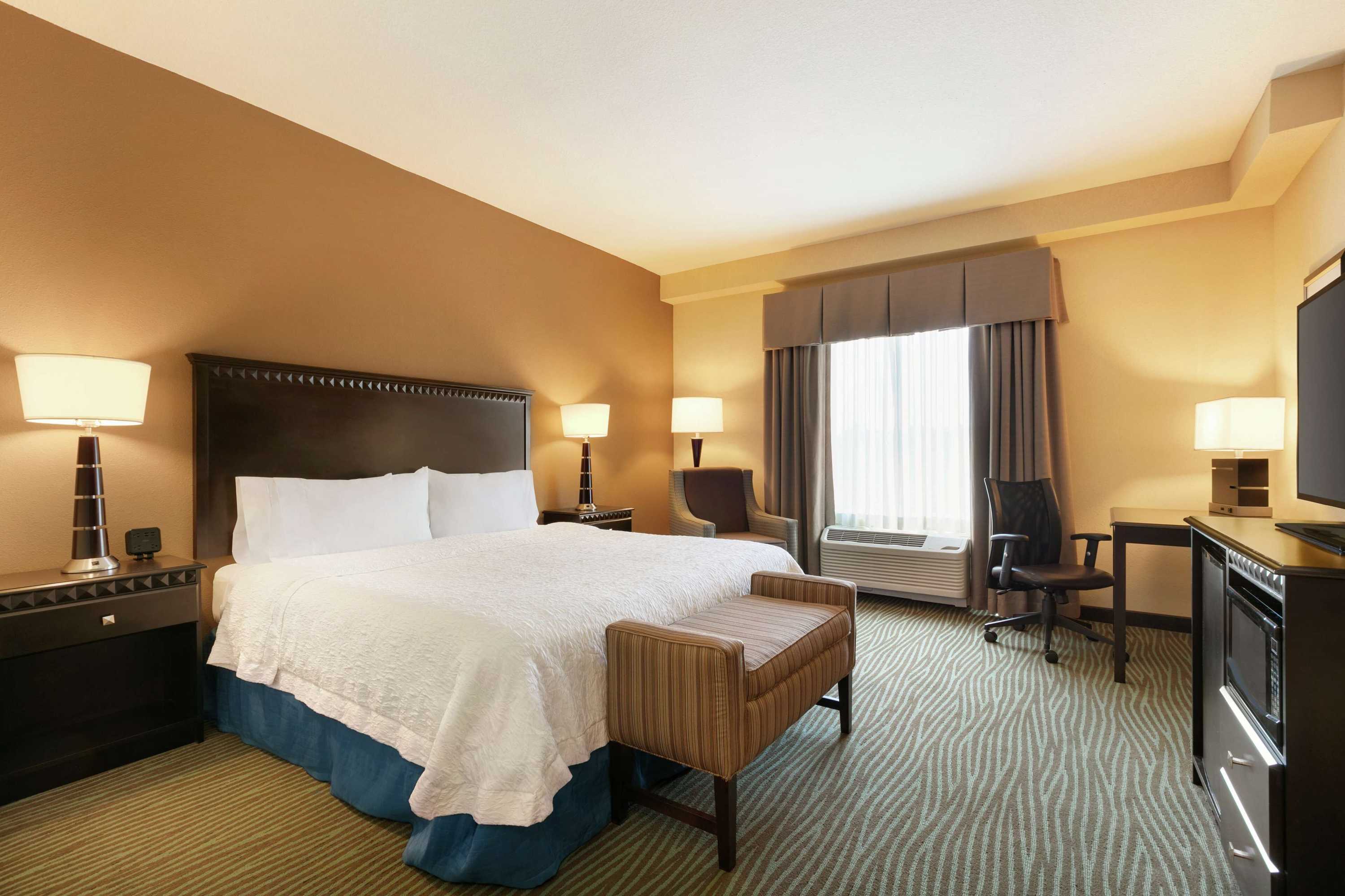Gift card for Hampton Inn & Suites Parkersburg Downtown Gift card for Hampton Inn & Suites Parkersburg Downtown