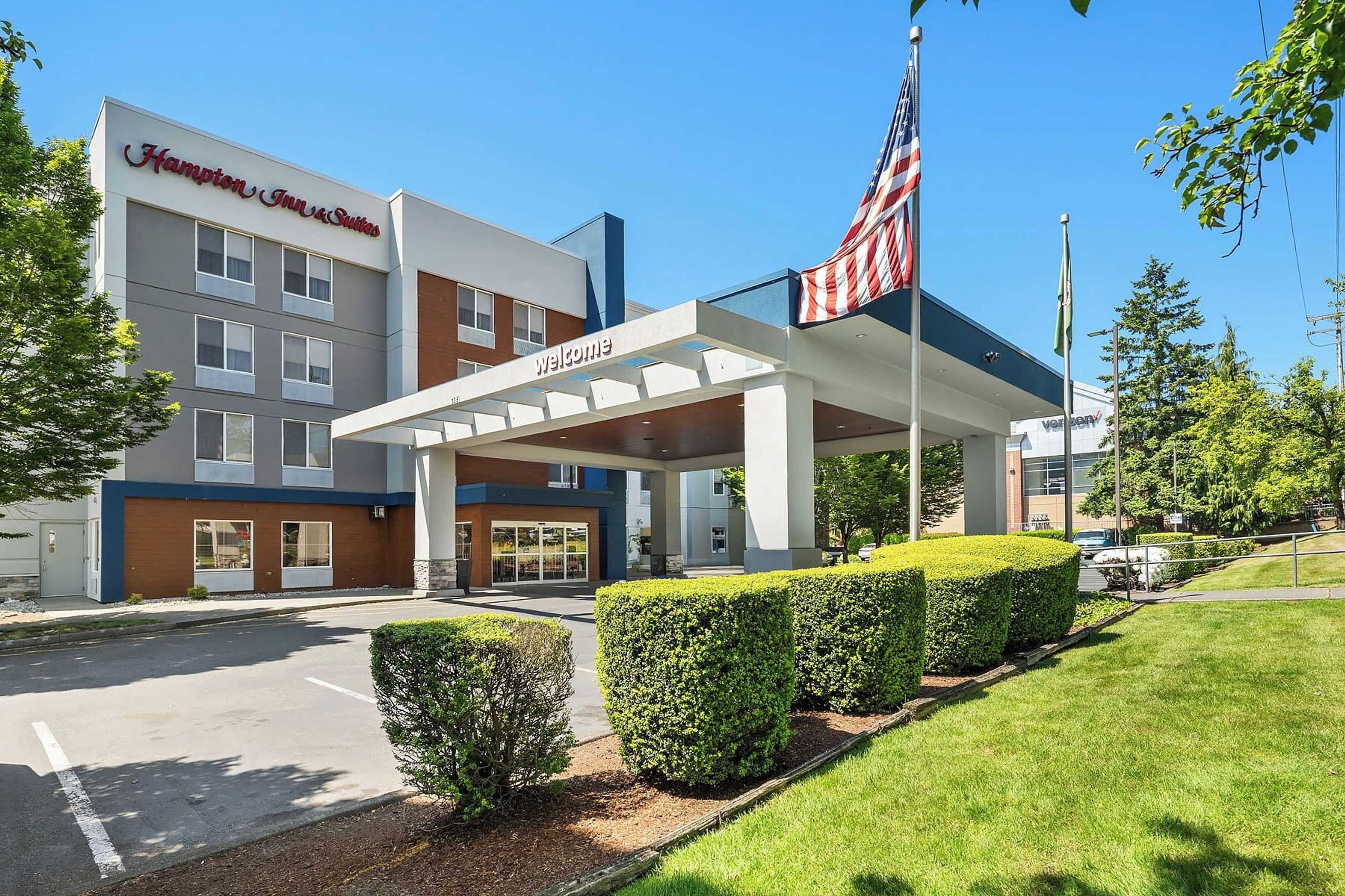 Gift card for Hampton Inn & Suites Seattle-North/lynnwood Gift card for Hampton Inn & Suites Seattle-North/lynnwood