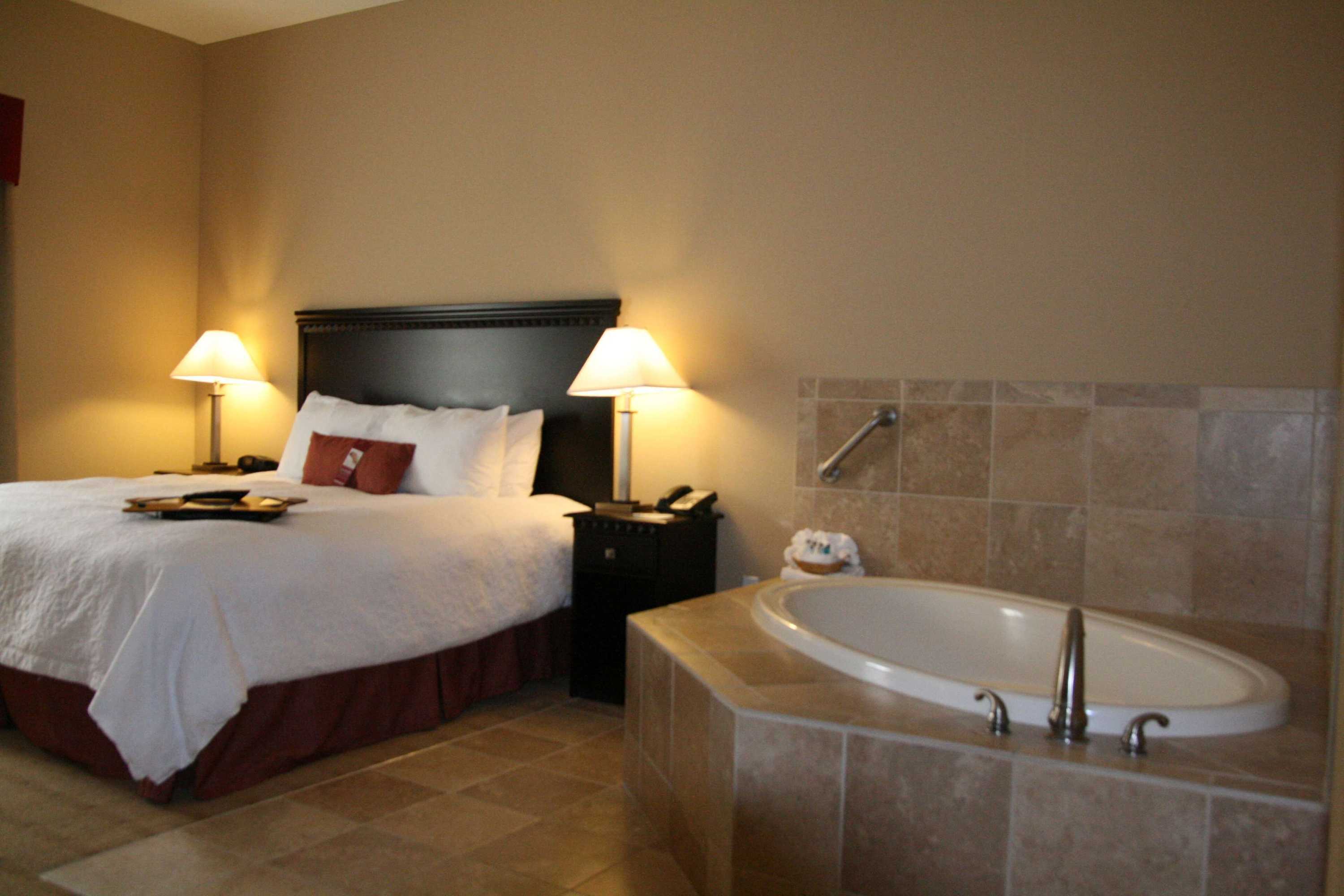 Gift card for Hampton Inn Dade City - Zephyrhills Gift card for Hampton Inn Dade City - Zephyrhills