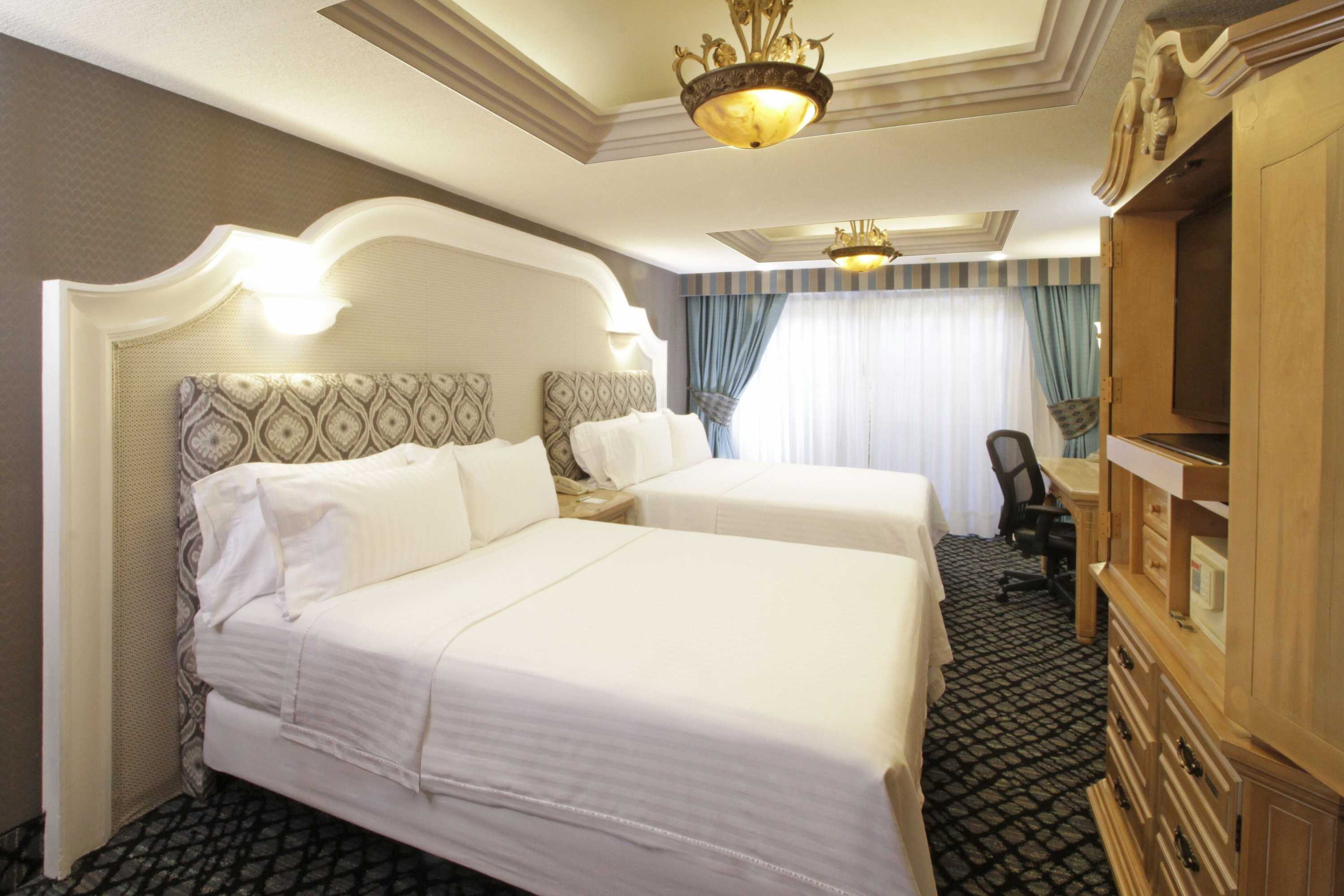 Gift card for Holiday Inn Queretaro-Centro Historico by Ihg Gift card for Holiday Inn Queretaro-Centro Historico by Ihg