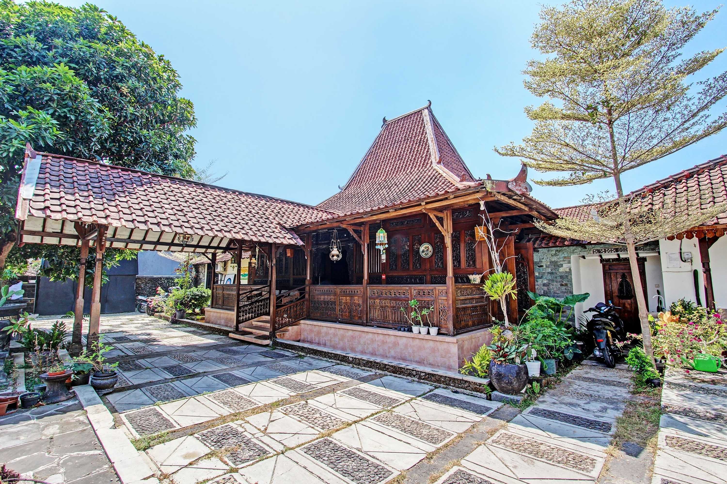 Gift card for Capital O 92894 Griya Lathifah Homestay Syariah