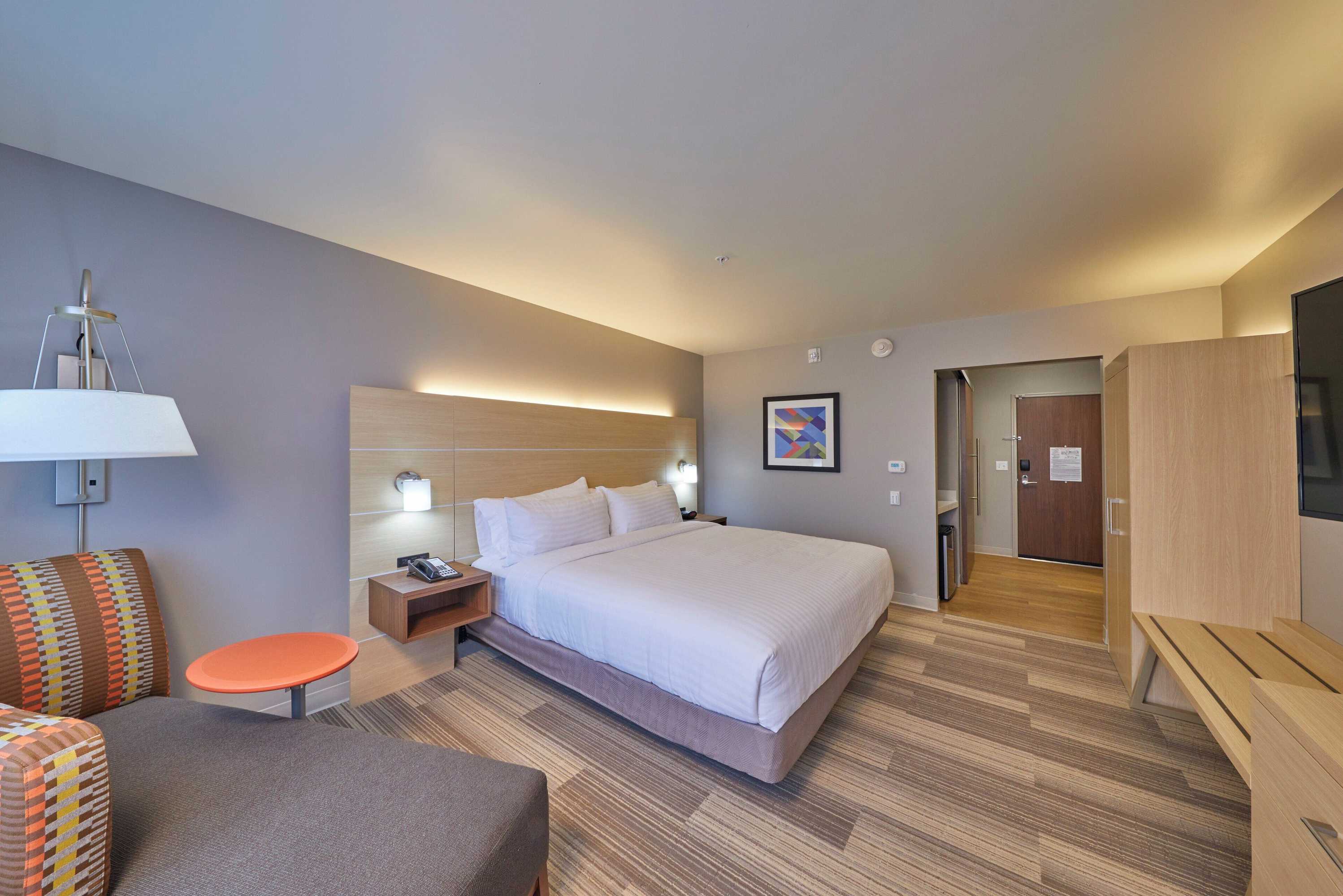 Gift card for Holiday Inn Express & Suites Hermiston Downtown by Ihg Gift card for Holiday Inn Express & Suites Hermiston Downtown by Ihg