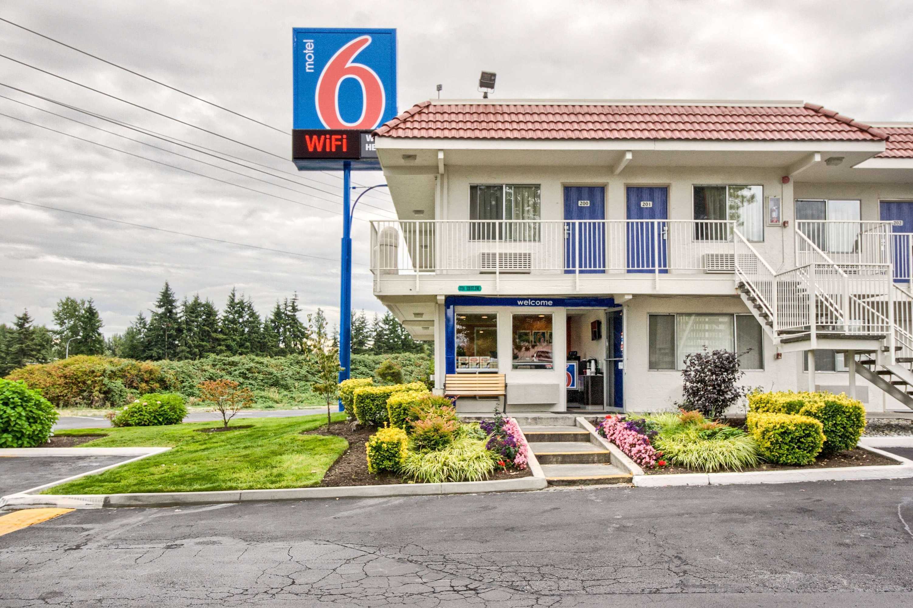 Gift card for Motel 6 Everett, WA - South