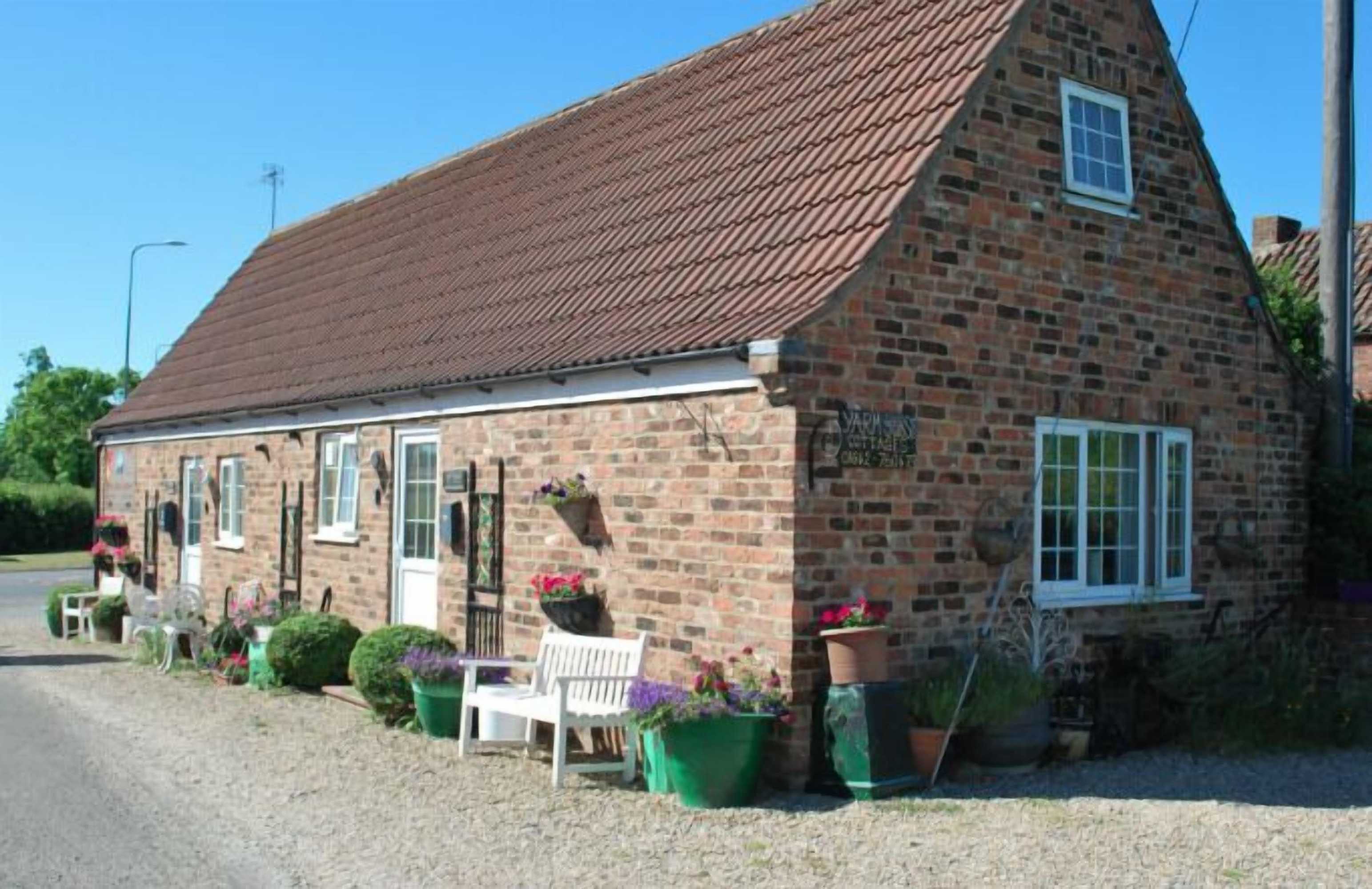 Gift card for Oyo Yarm Cottages Gift card for Oyo Yarm Cottages