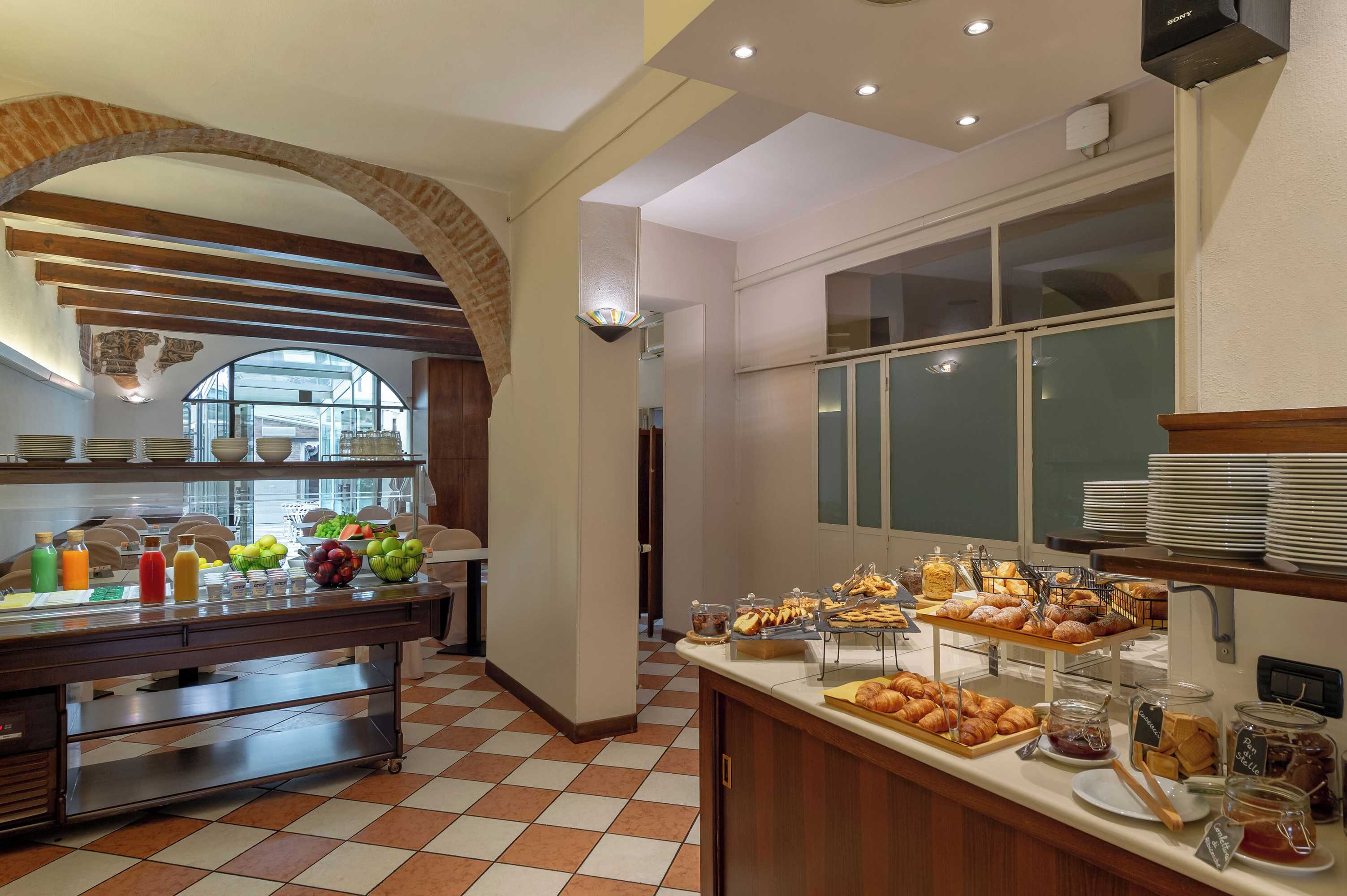 Gift card for Hotel Mantegna Stazione Gift card for Hotel Mantegna Stazione