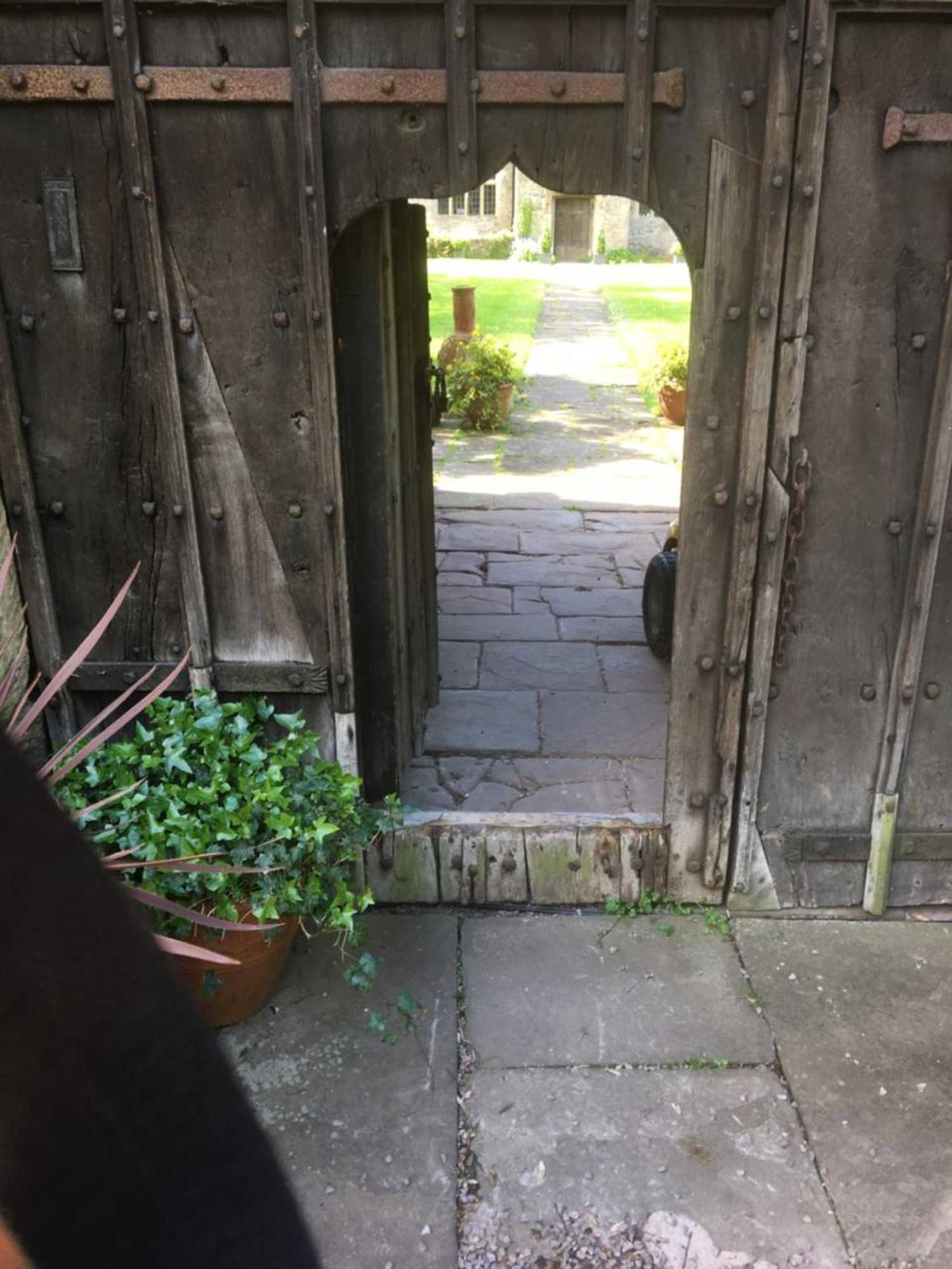 Gift card for Welsh Gatehouse, Historic Castle Which Can Cater For Electric Vehicle Gift card for Welsh Gatehouse, Historic Castle Which Can Cater For Electric Vehicle