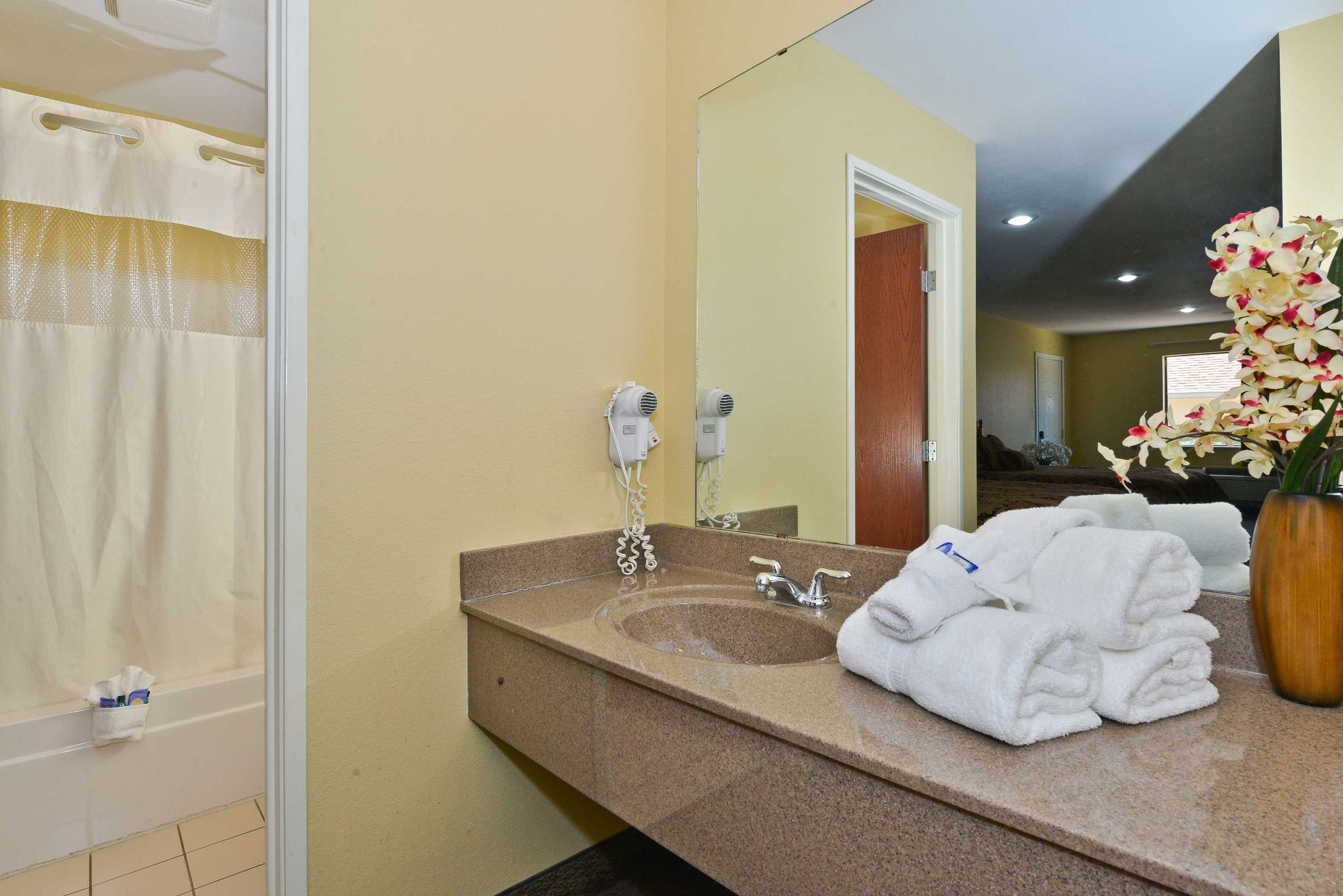 Gift card for Days Inn by Wyndham Abbeville Gift card for Days Inn by Wyndham Abbeville