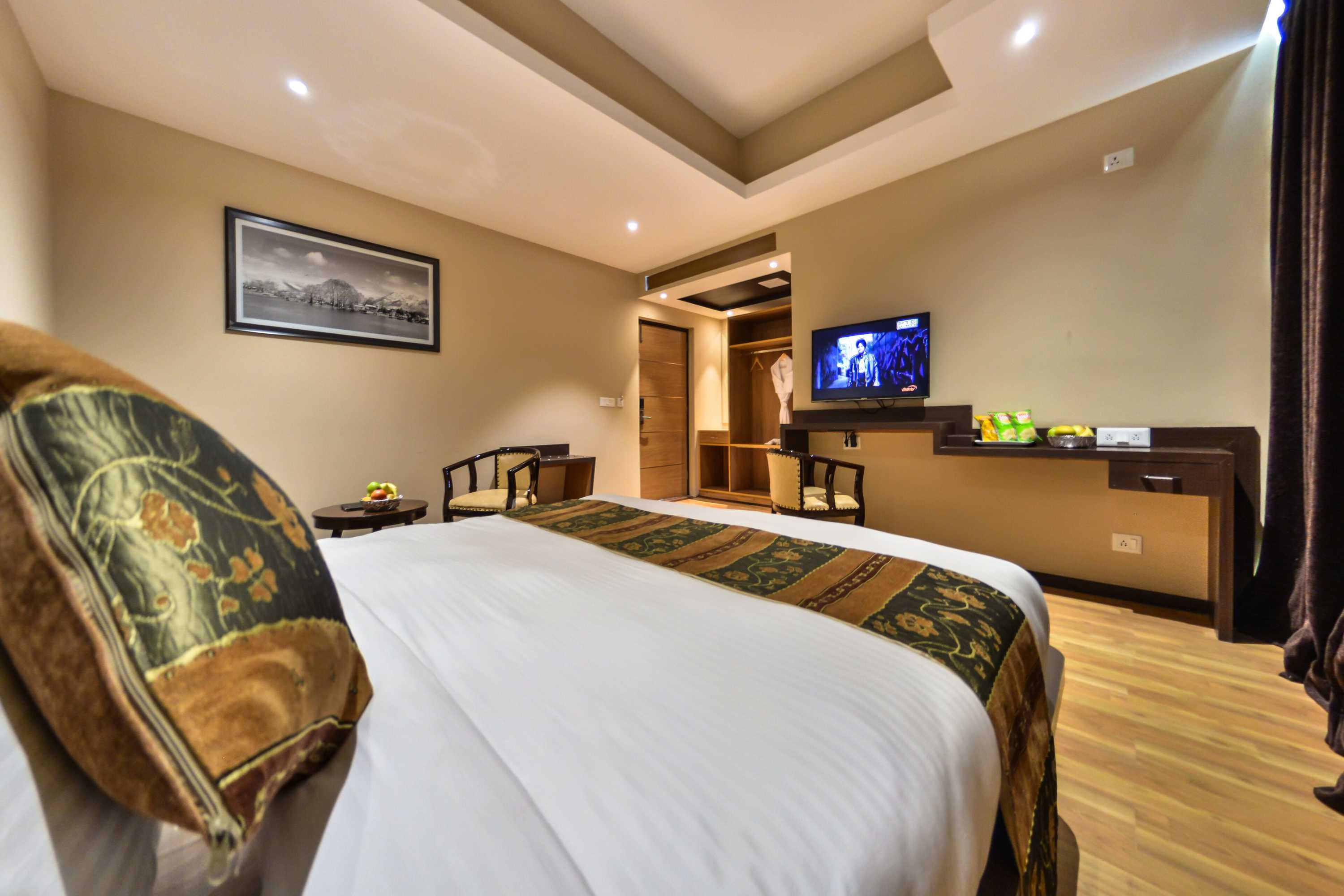 Gift card for Hotel Golden Leaf Kashmir Gift card for Hotel Golden Leaf Kashmir