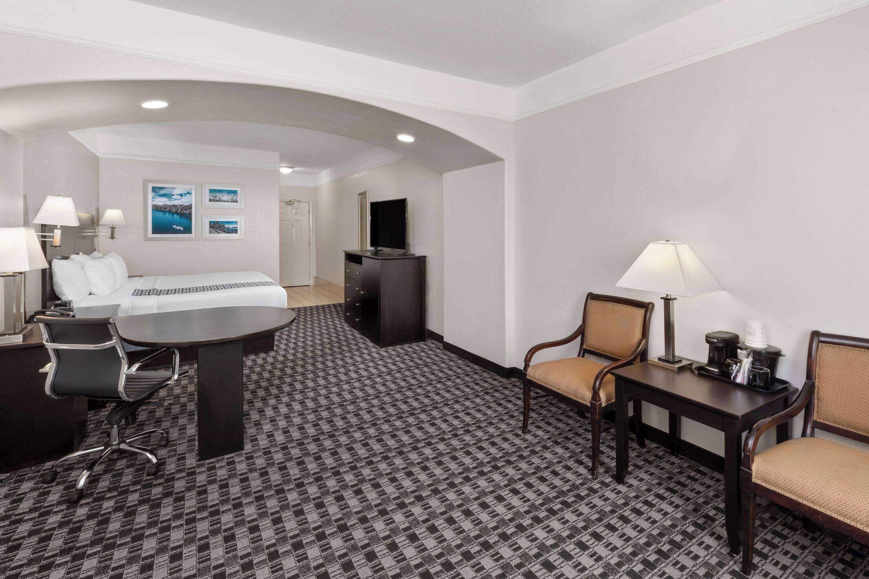 Gift card for La Quinta Inn & Suites by Wyndham Deer Park Gift card for La Quinta Inn & Suites by Wyndham Deer Park