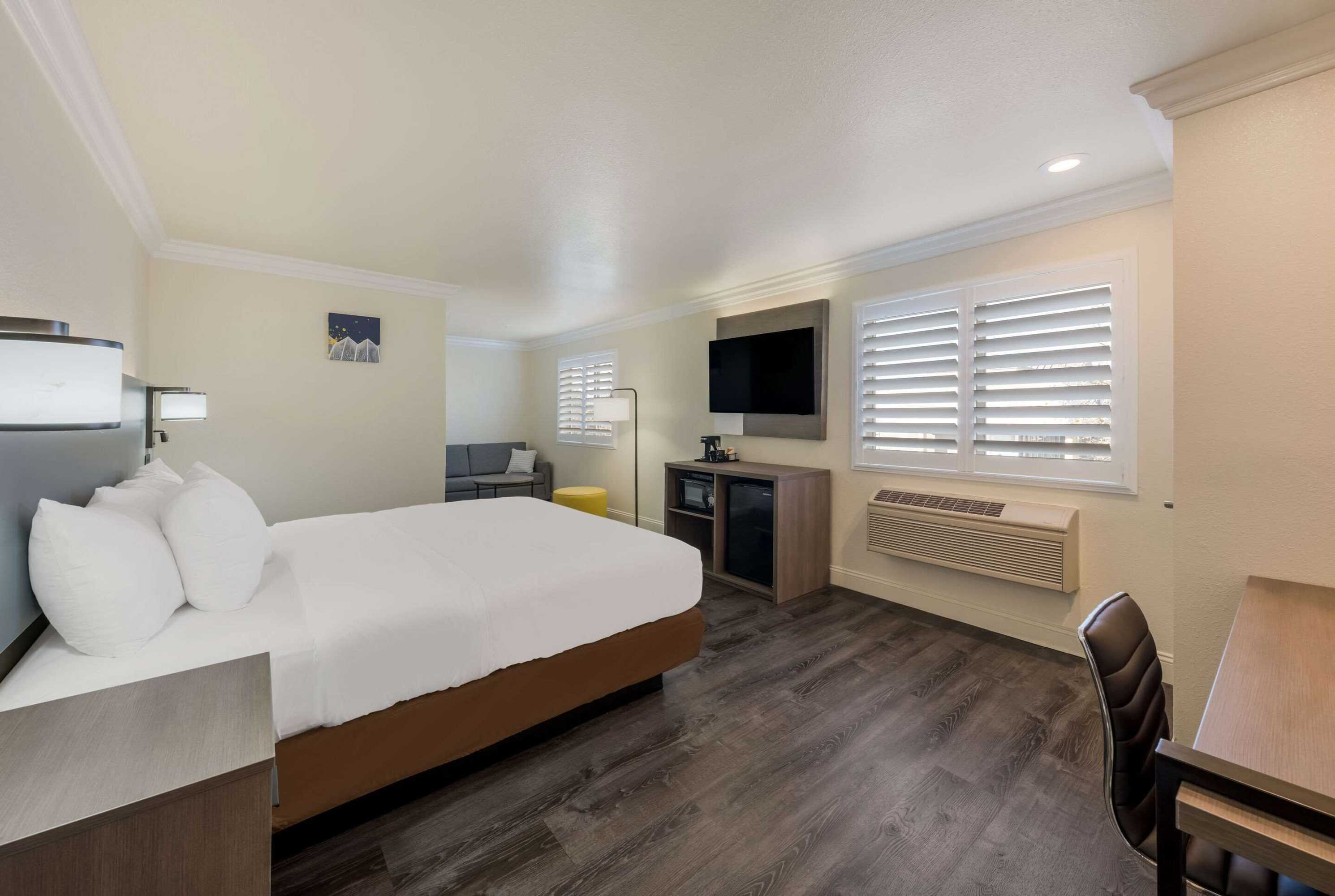 Gift card for Comfort Inn Gilroy Gift card for Comfort Inn Gilroy