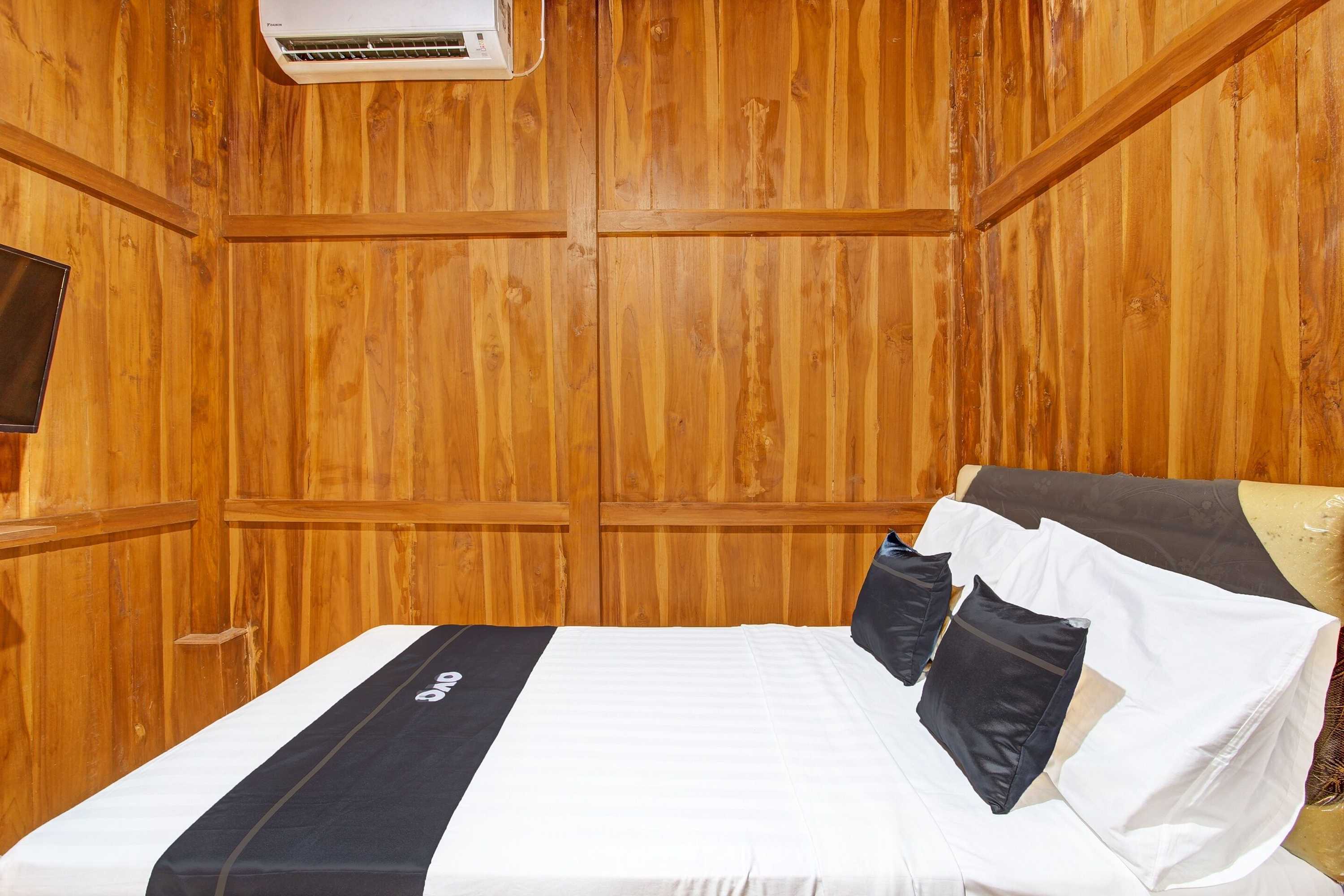 Gift card for Collection O 91629 Ndalem Abhirama Gift card for Collection O 91629 Ndalem Abhirama