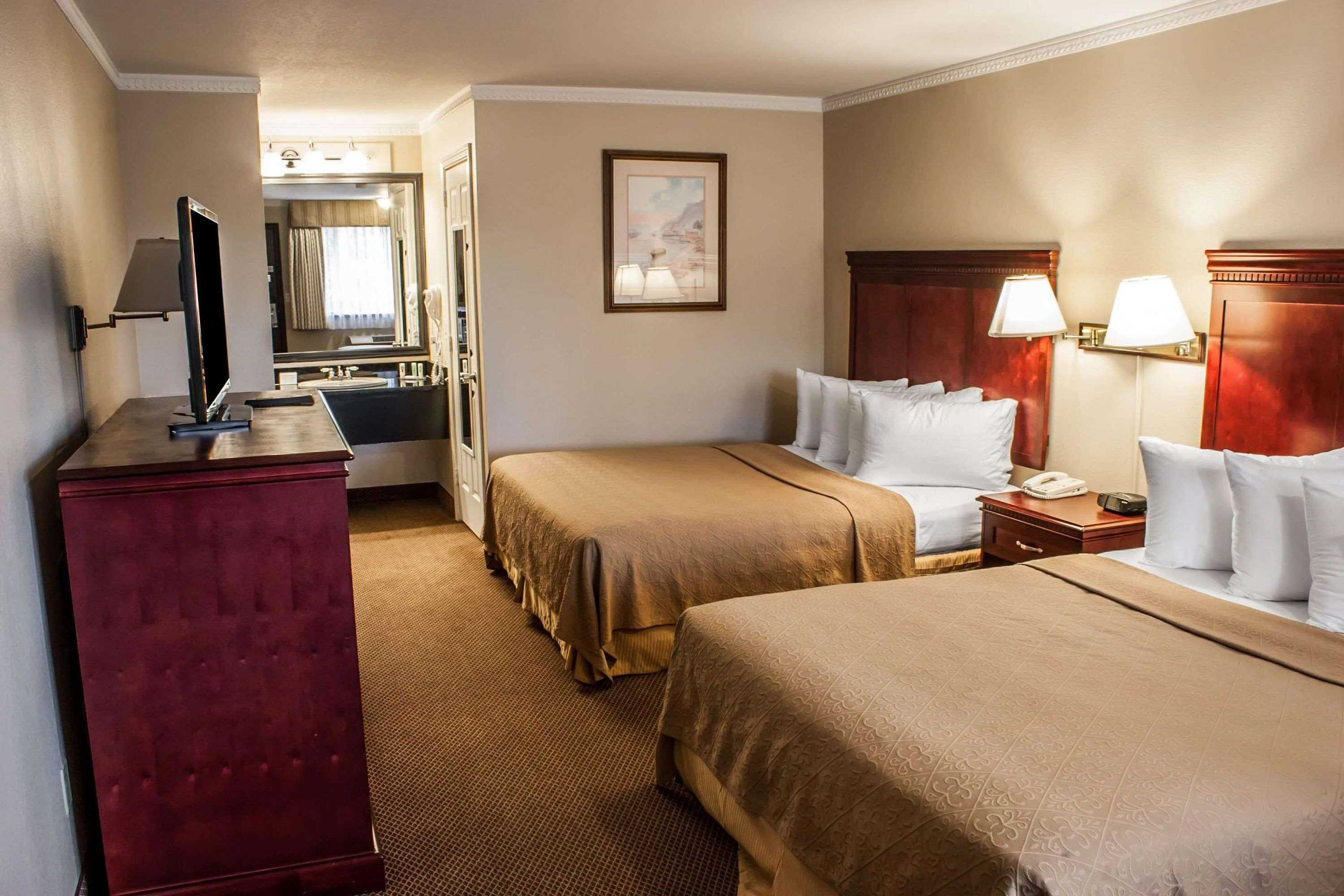 Gift card for Quality Inn & Suites Fife Seattle Gift card for Quality Inn & Suites Fife Seattle