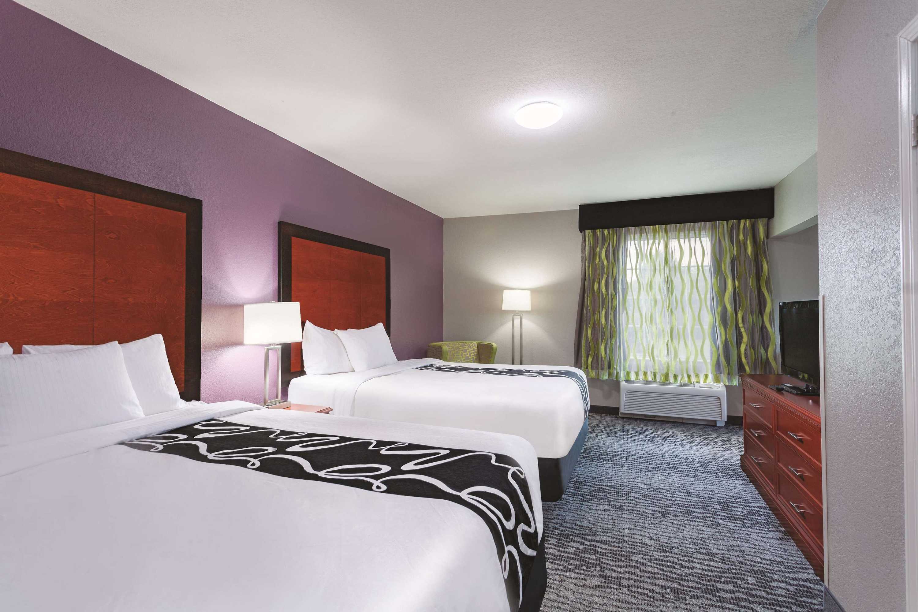 Gift card for La Quinta Inn & Suites by Wyndham Knoxville North I-75 Gift card for La Quinta Inn & Suites by Wyndham Knoxville North I-75
