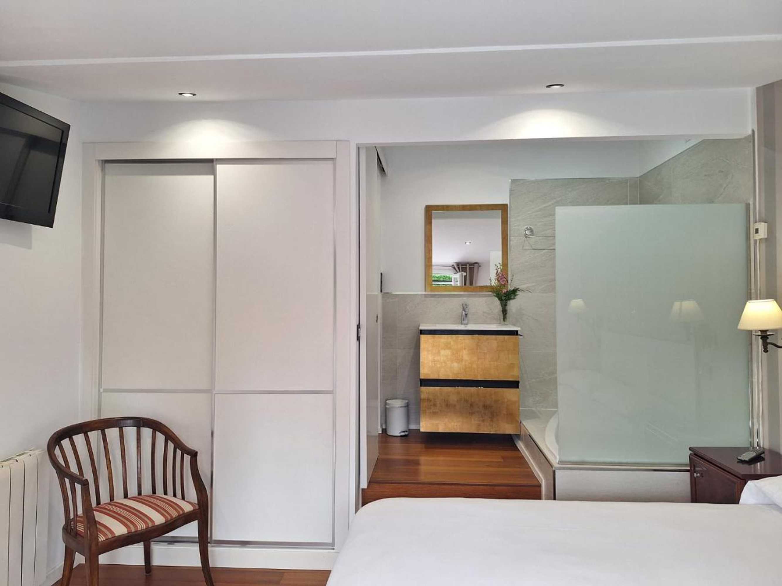 Gift card for Apartamentos Puerta de Gijon
