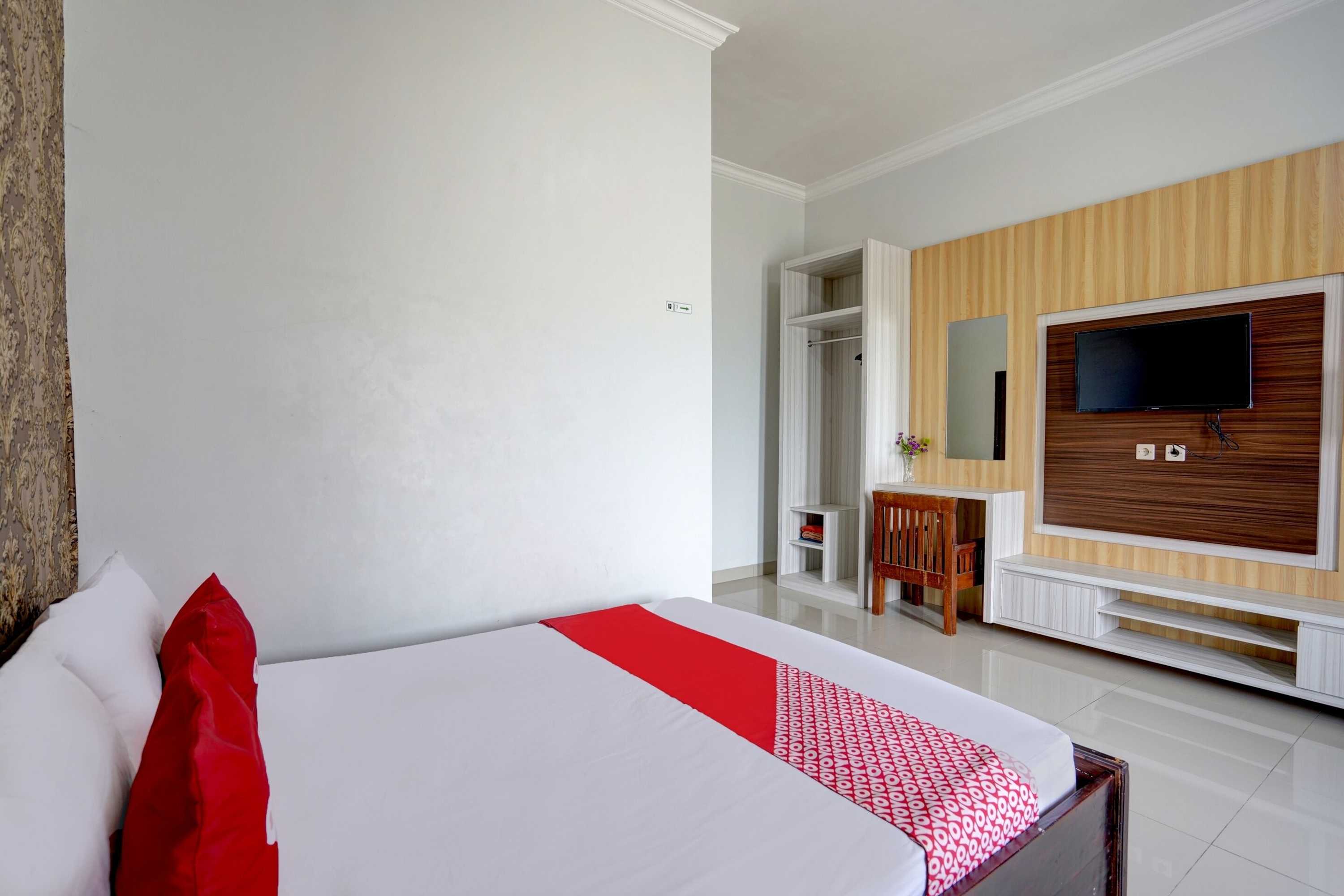 Gift card for Oyo 92907 Miranda Hotel Syariah Gift card for Oyo 92907 Miranda Hotel Syariah