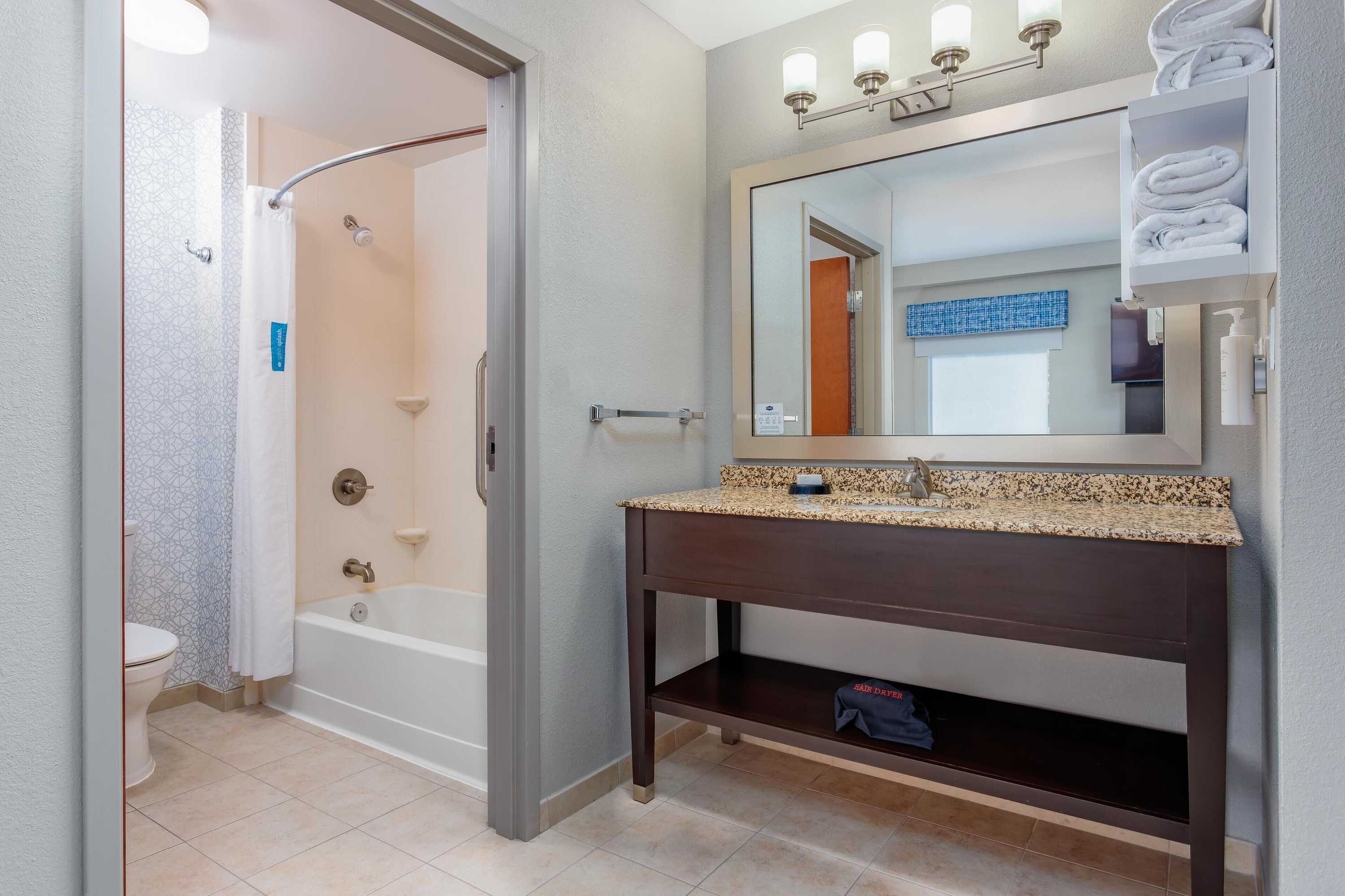 Gift card for Hampton Inn & Suites Parkersburg Downtown