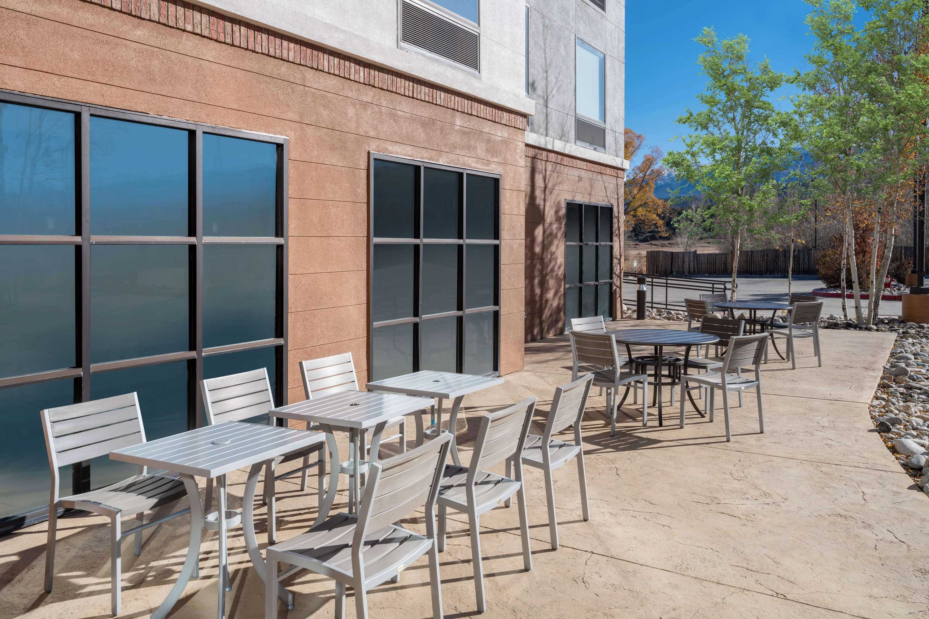 Gift card for Hampton Inn & Suites Salida
