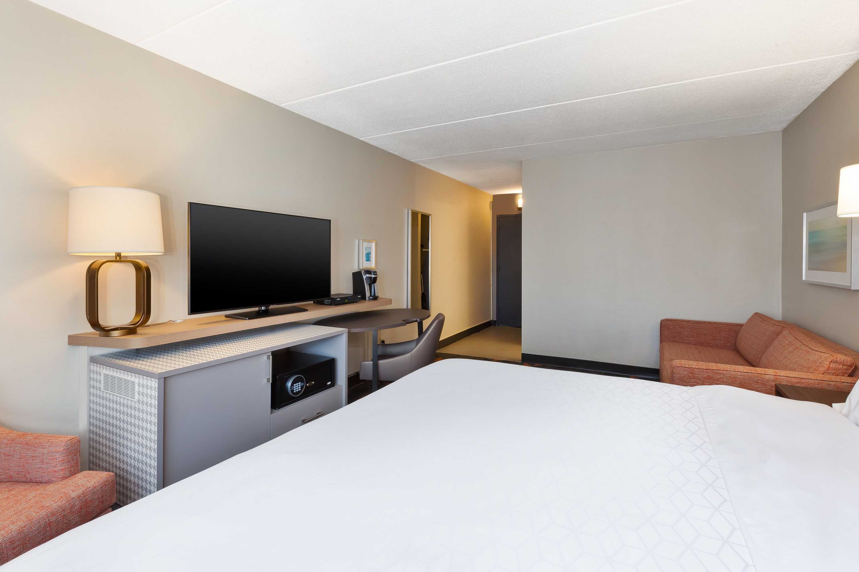 Gift card for Holiday Inn Westbury - Long Island by Ihg Gift card for Holiday Inn Westbury - Long Island by Ihg