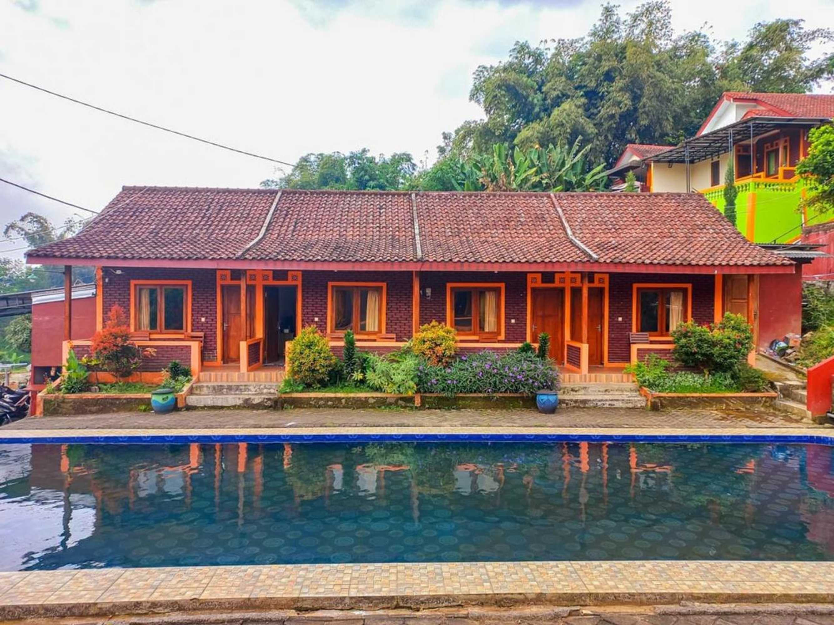 Gift card for Villa Kampoeng City Pacet Mitra Reddoorz