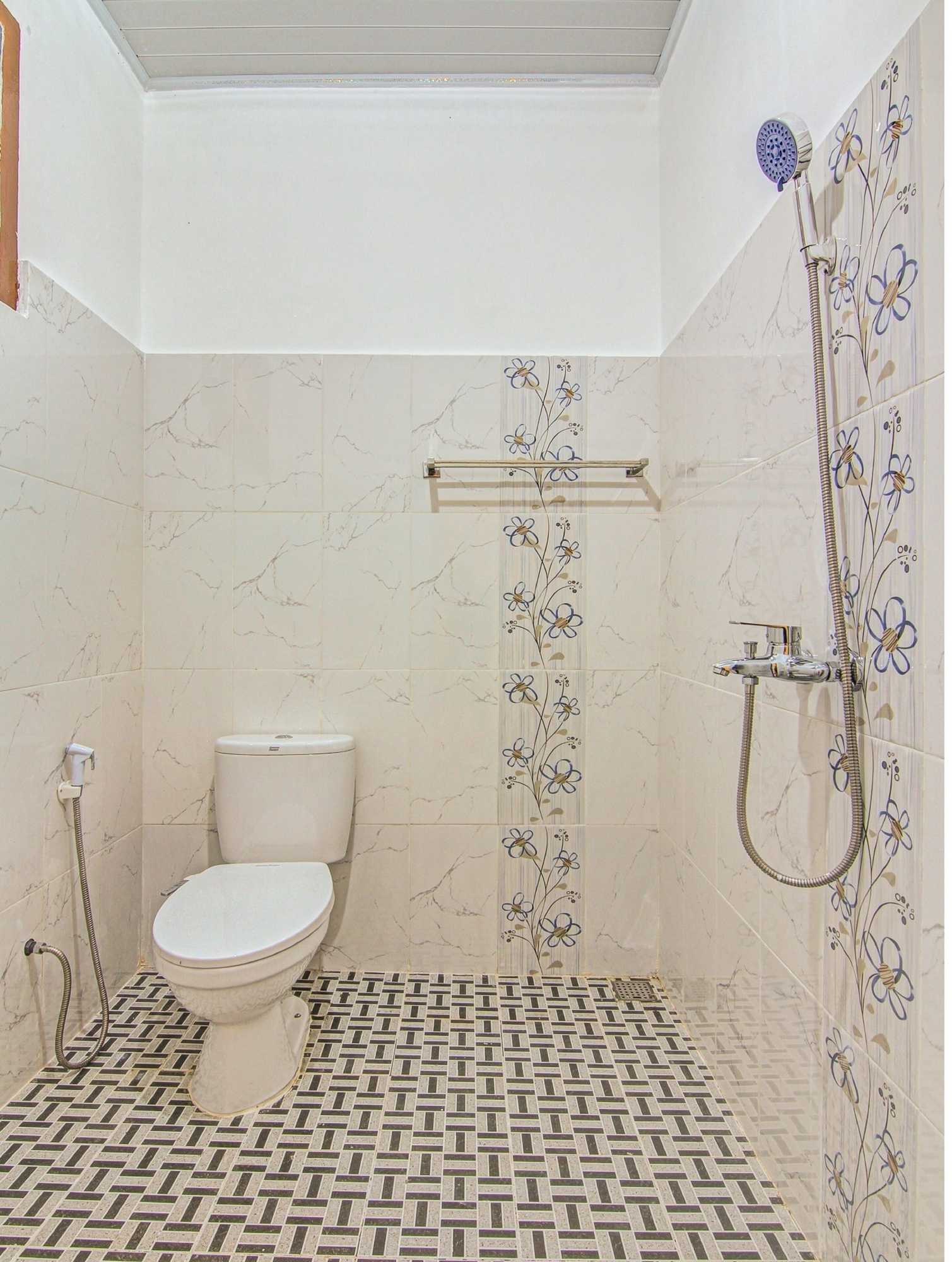 Gift card for Capital O 90643 Suri Guest House Syariah