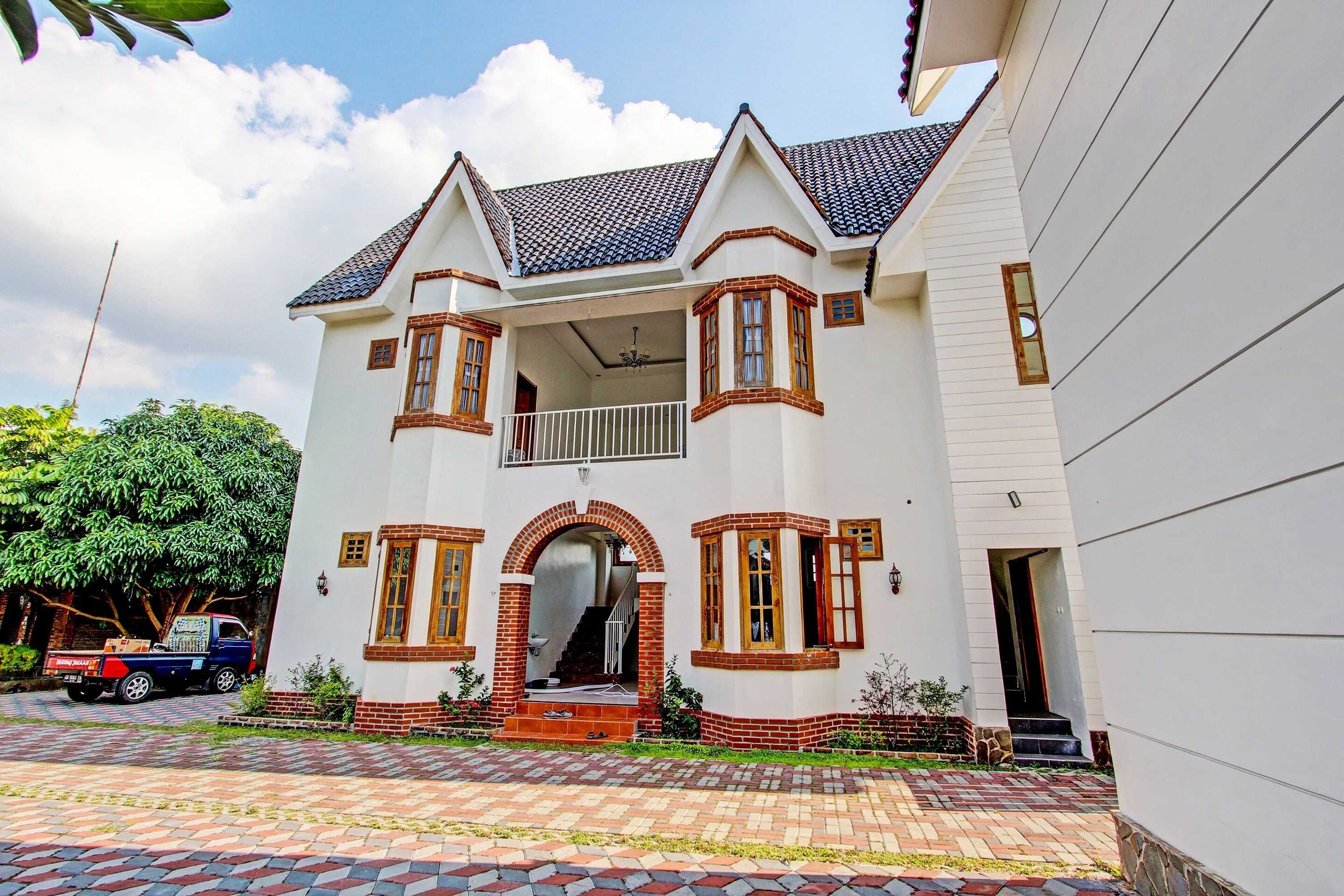 Gift card for Collection O 91629 Ndalem Abhirama Gift card for Collection O 91629 Ndalem Abhirama