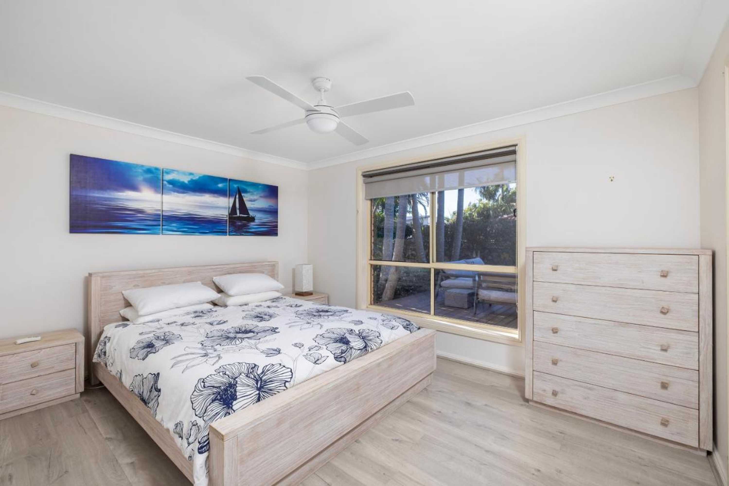 Gift card for Pawprints, 123 Bagnalls Beach Road